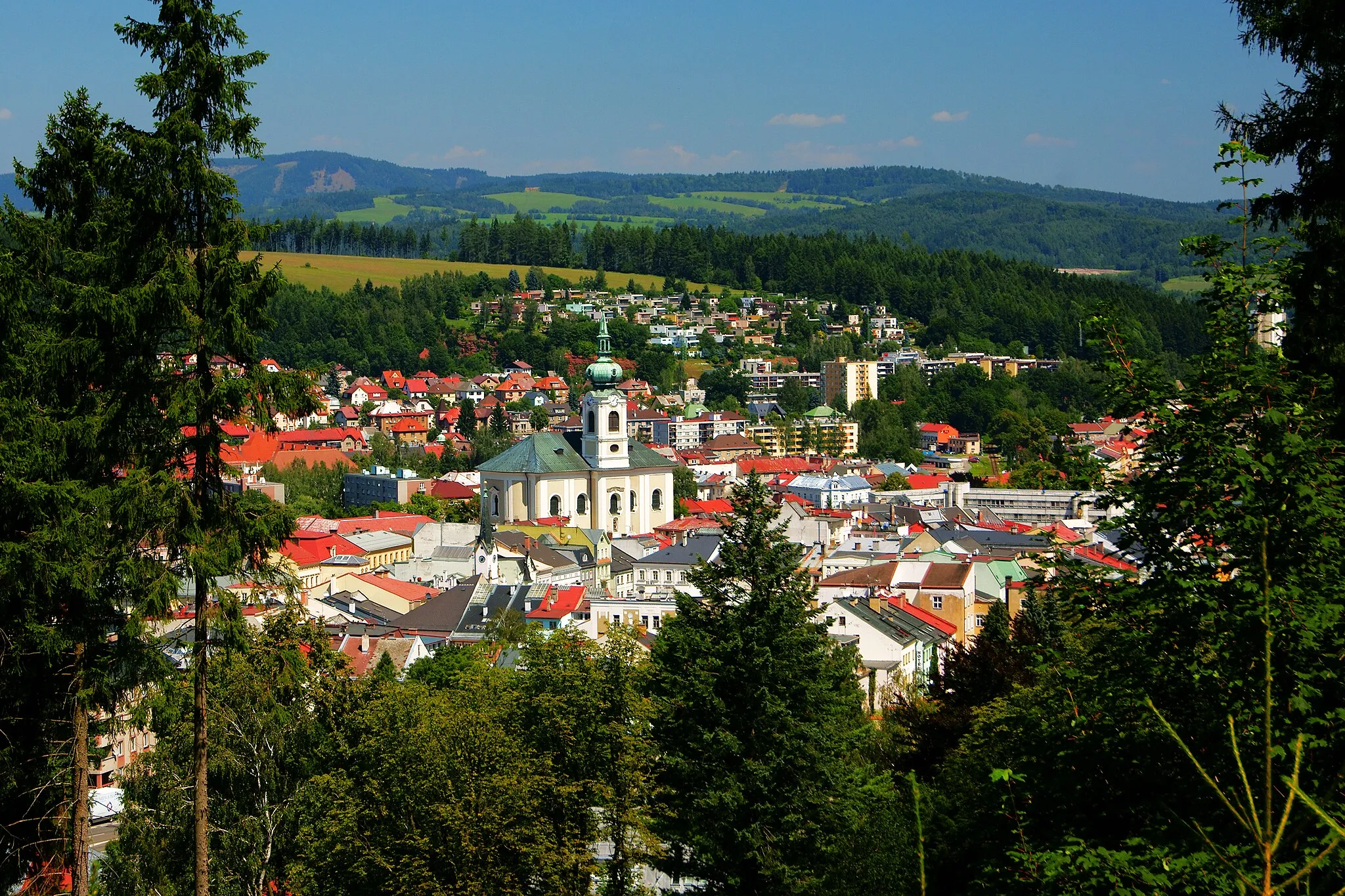 Photo showing: Centrum města, barokní kostel Narození Panny Marie.