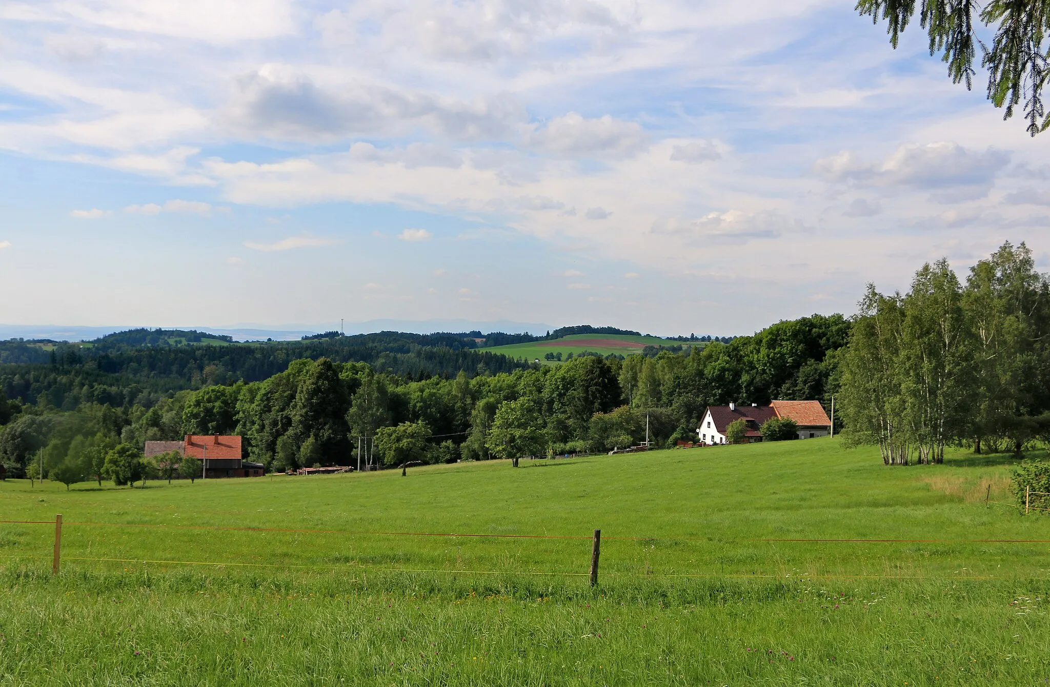 Photo showing: Rovenské Šediviny, part of Dobré, Czech Republic.