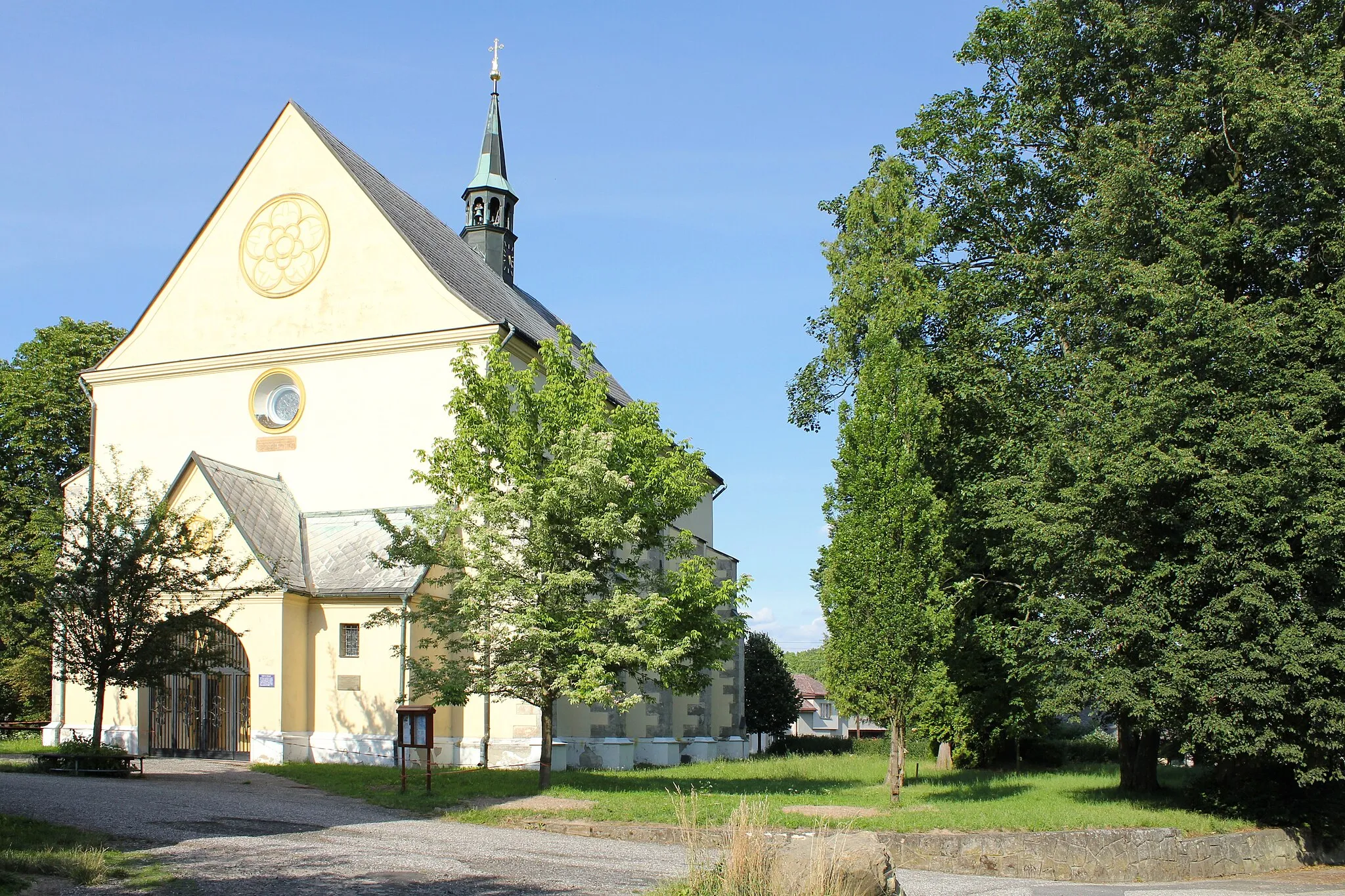 Photo showing: Saint Wenceslaus church, Rovensko pod Troskami