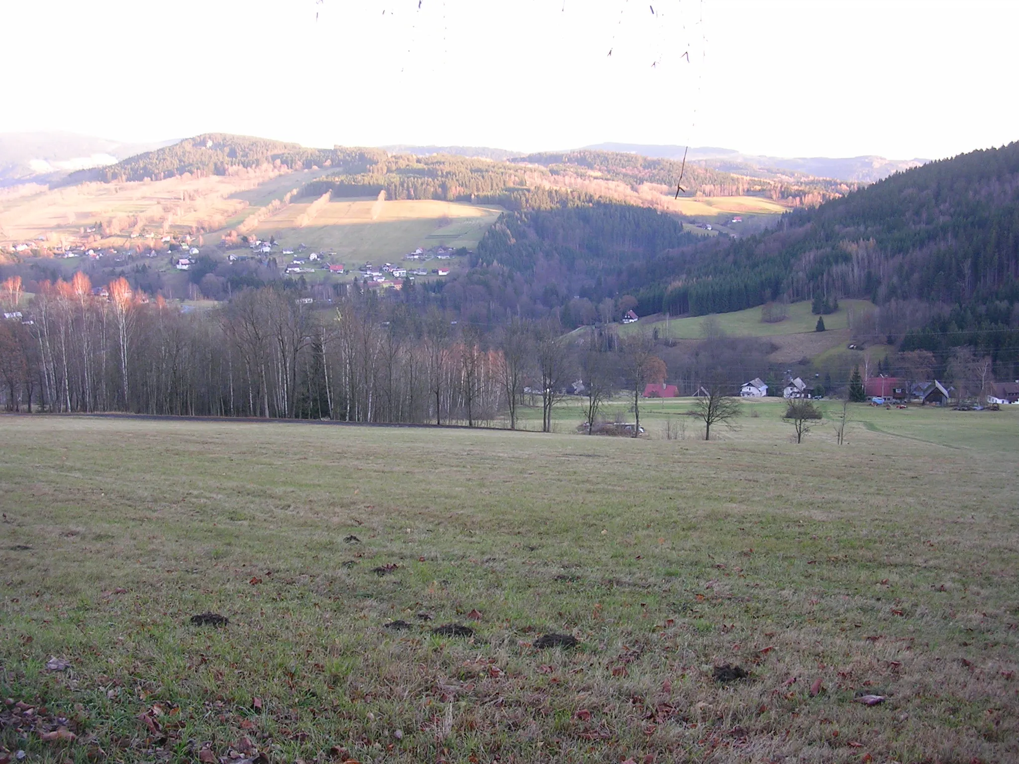 Photo showing: View of Rokytnice nad Jizerou from Paseky nad Jizerou, the Czech Republic.