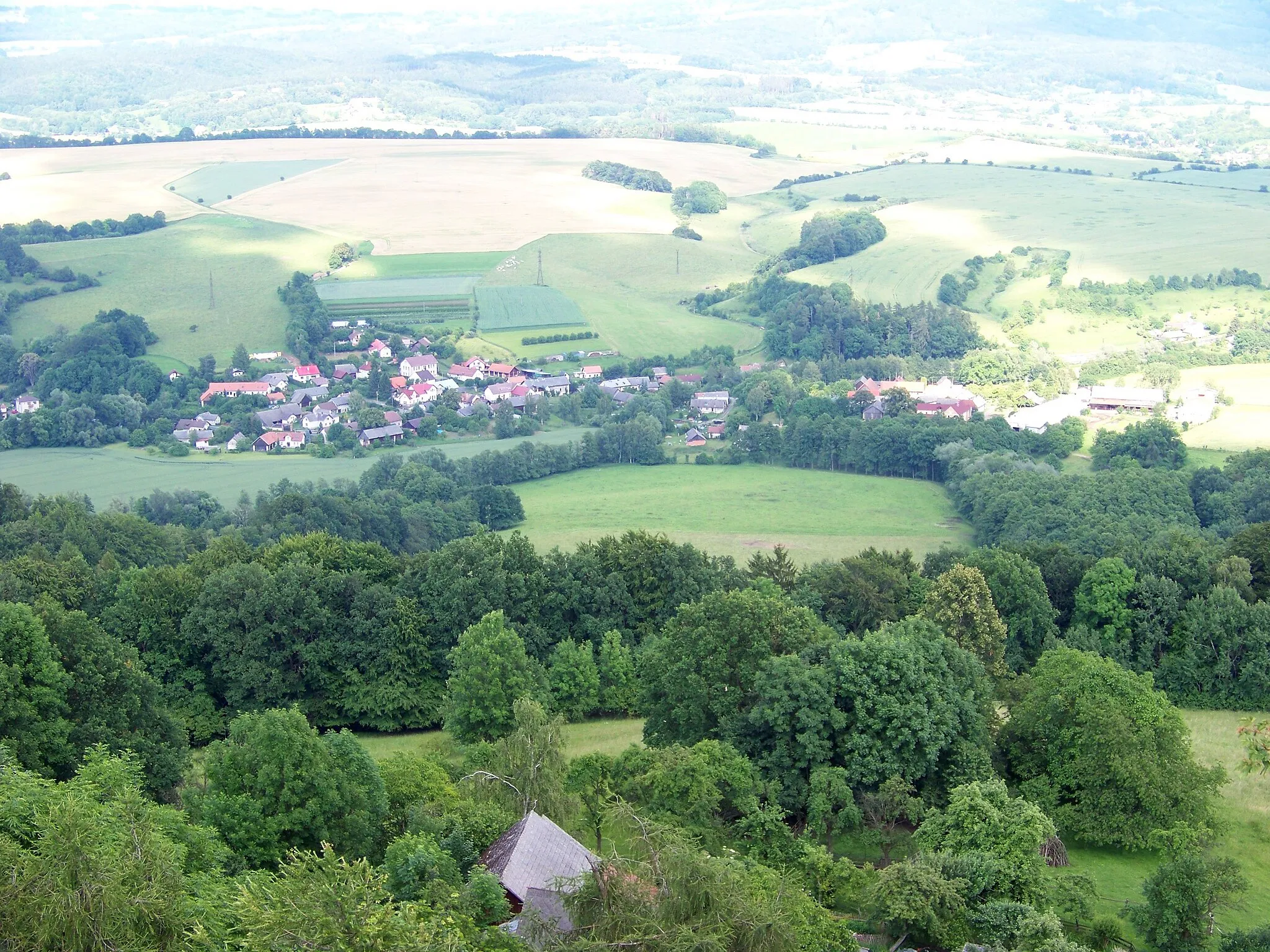 Photo showing: Ktová, Liberec Region, the Czech Republic. A view from Trosky Castle.