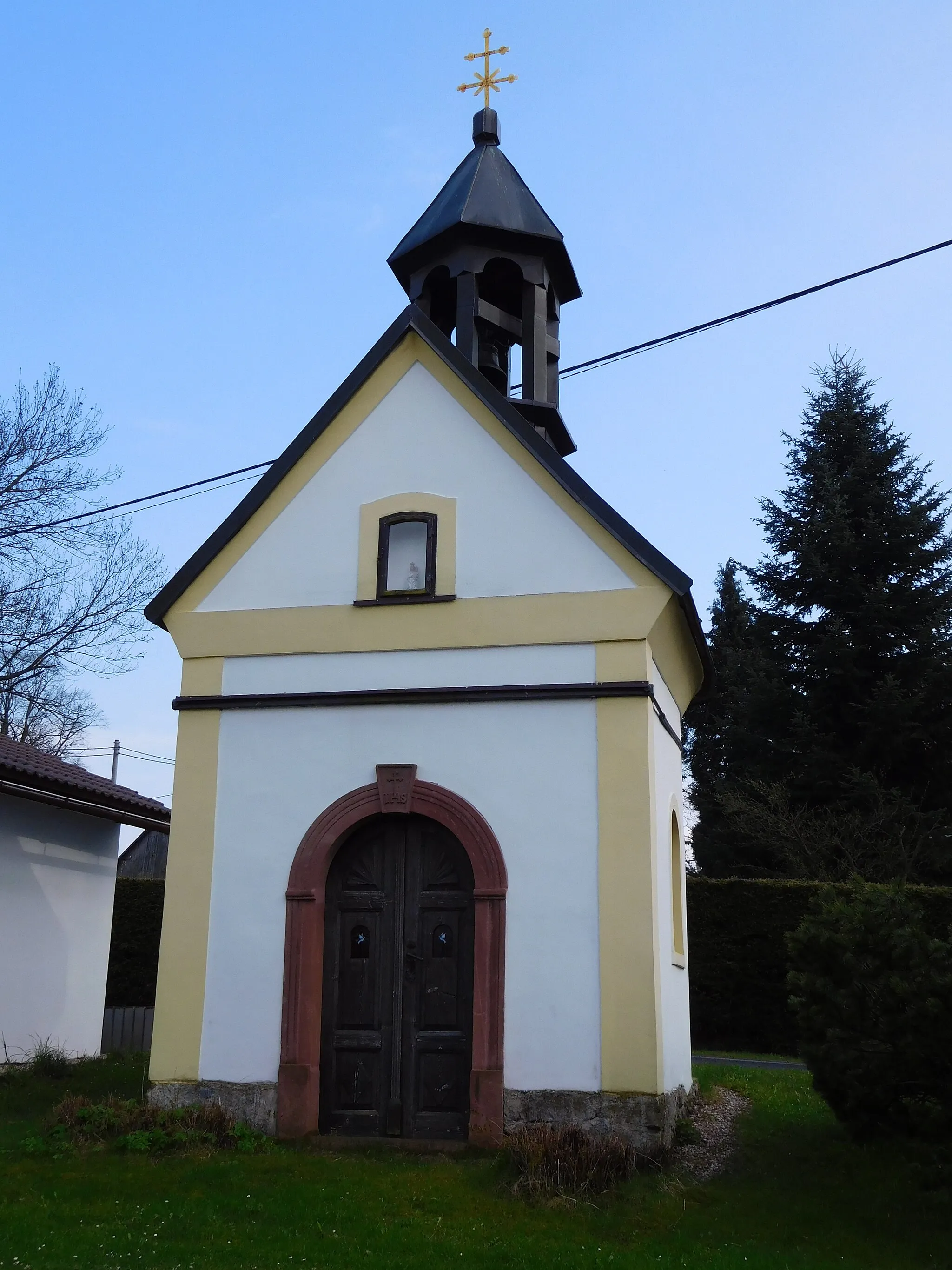 Photo showing: Čikvásky - Kaplička Nejsvětější Trojice