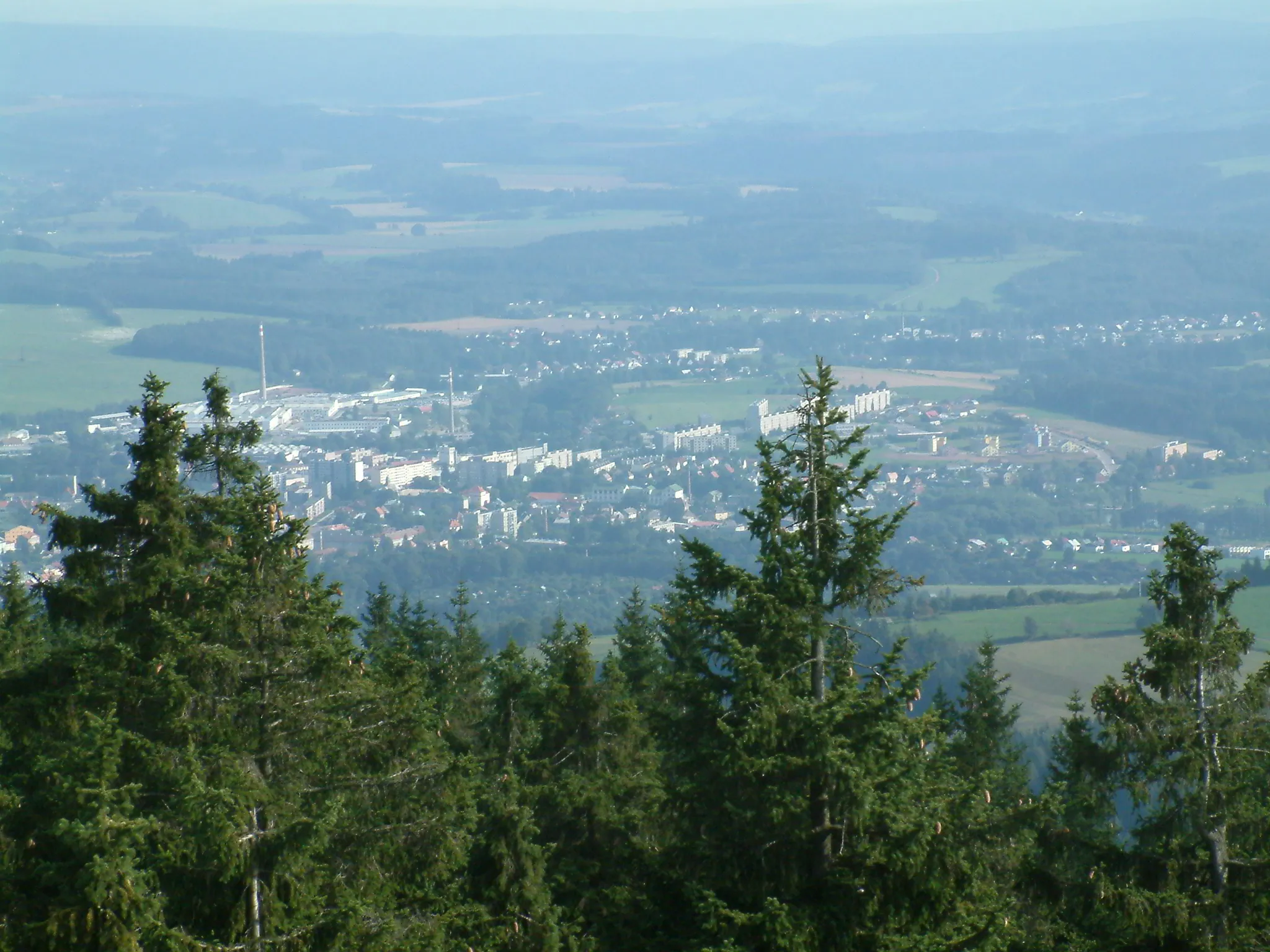 Photo showing: It's town Vrchlabí - photo from Žalý hill