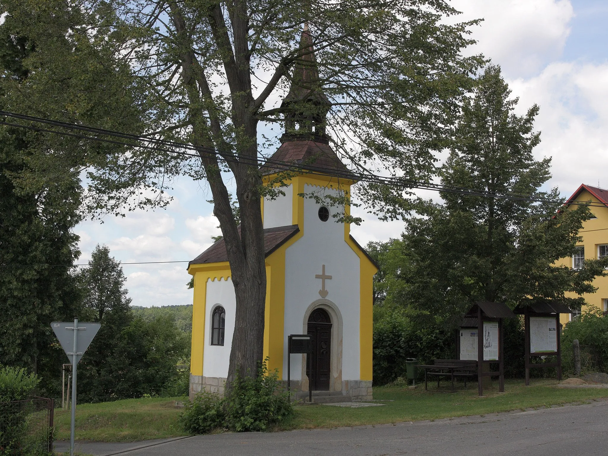 Photo showing: Doubí - kaple sv. Anděla strážce z roku 1874.