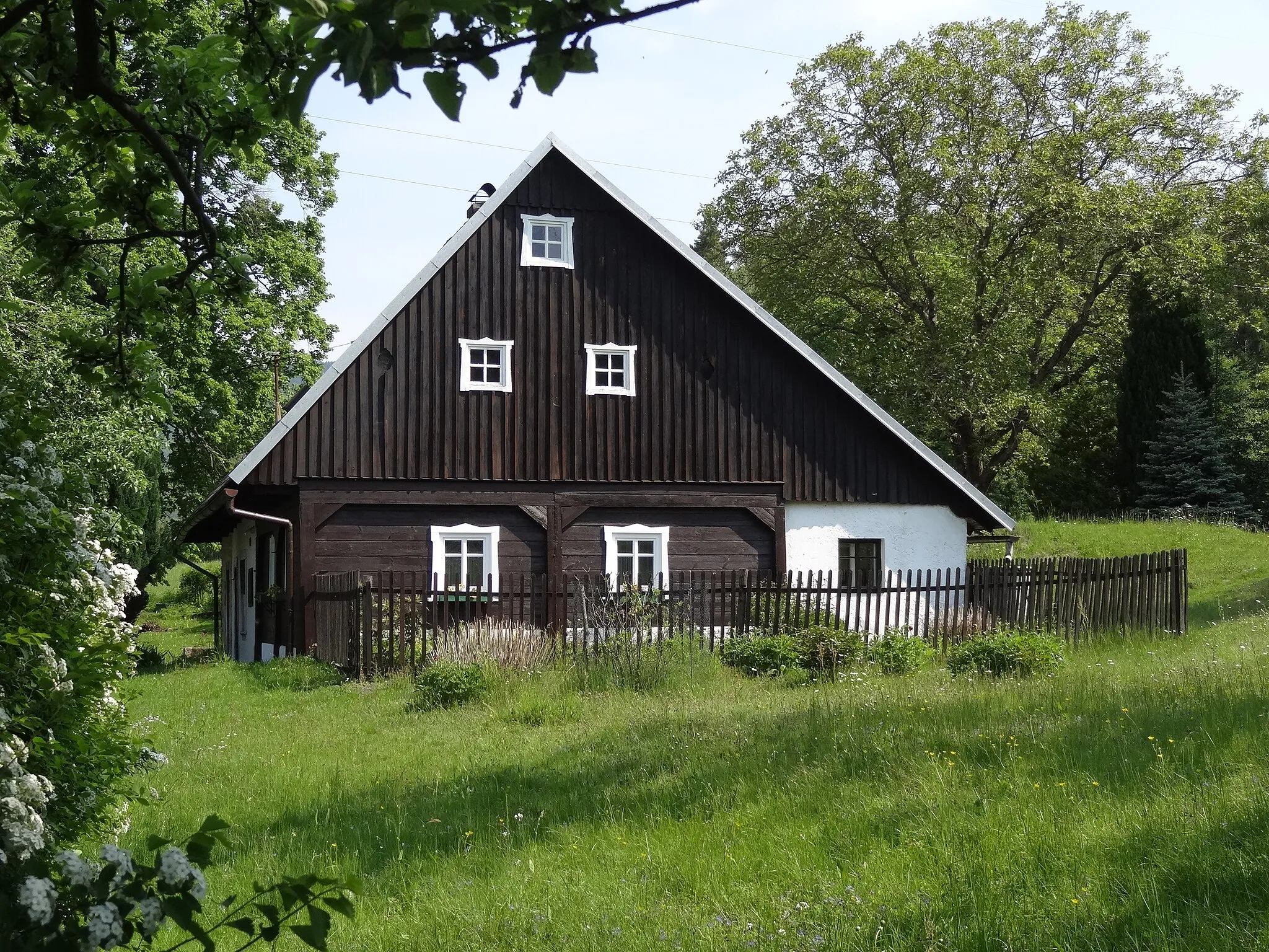 Photo showing: Hoření Starý Dub - čp. 11 na samotě severně od vsi
