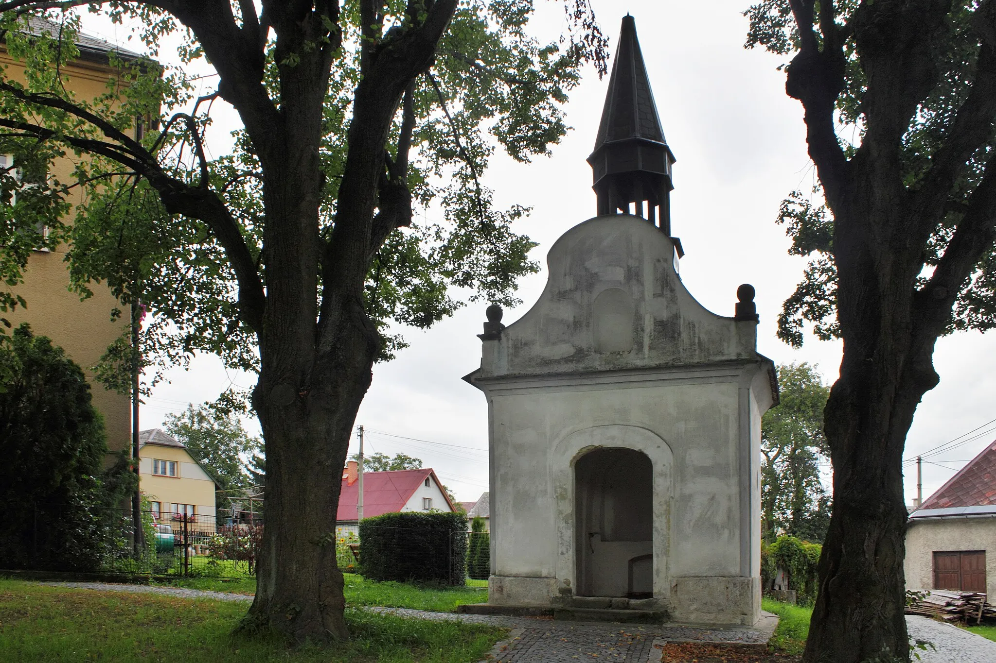 Photo showing: Kaple na návsi v Odolenovicích