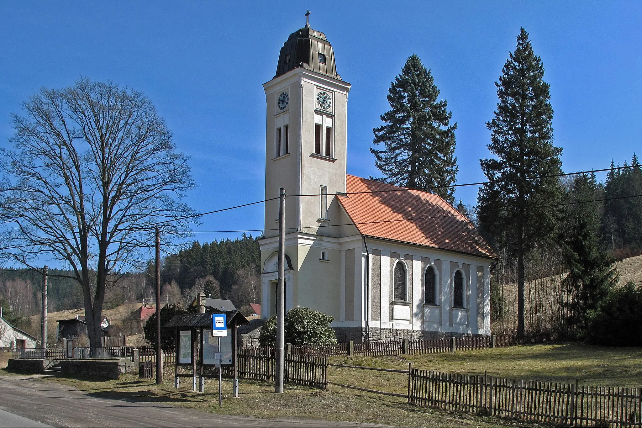 Photo showing: Church of St. Josephin Loučná nad Nisou. Jablonec nad Nisou District, Czech Republic.