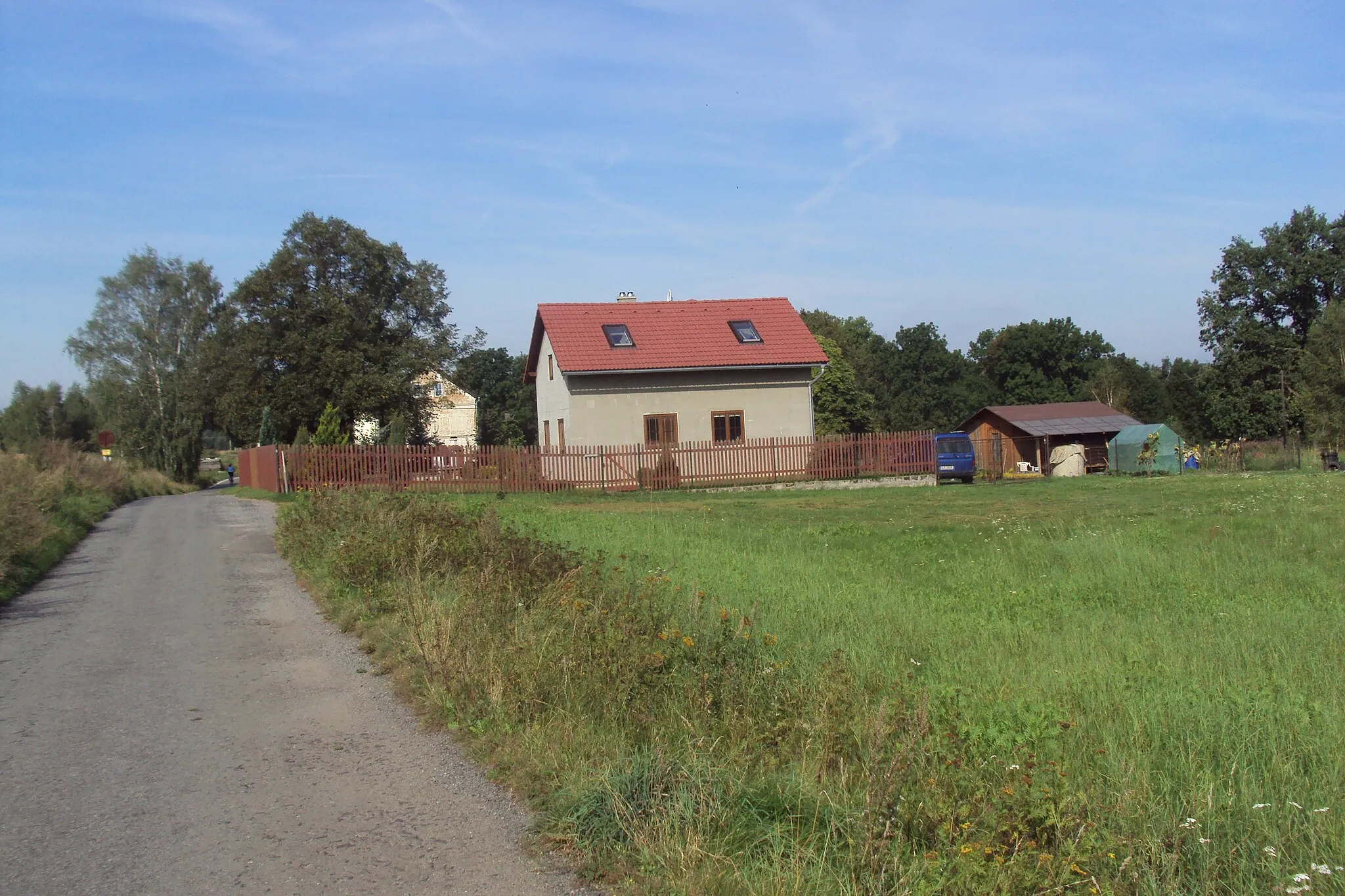 Photo showing: Domky v osadě Veselí na Zákupsku