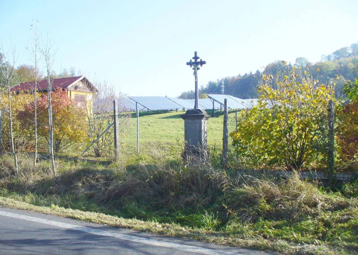 Photo showing: Wayside cross in Česká Kamenice in Děčín District – entry no. 29646.