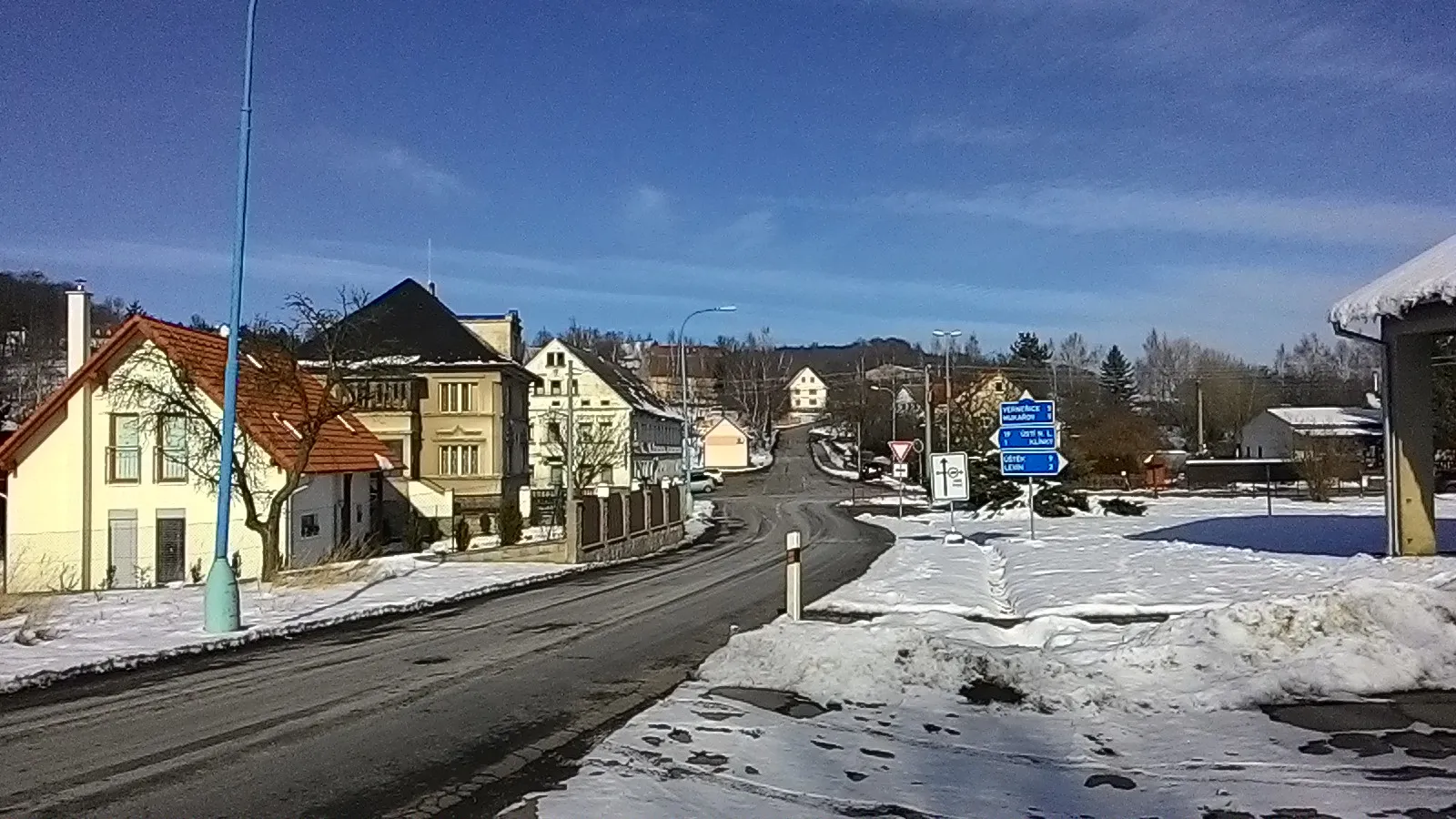 Photo showing: Main common in the village of Lovečkovice, Ústí nad Labem Region, CZ