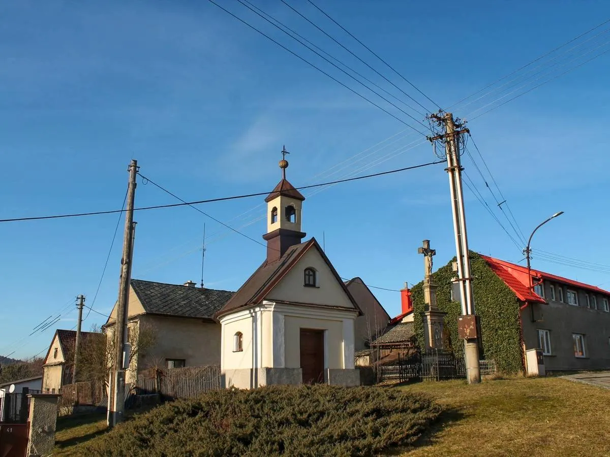 Photo showing: Chapel in Bouzov in Olomouc District – entry no. 24641.