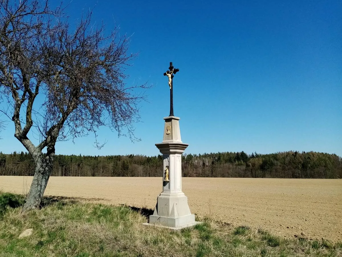 Photo showing: Wayside cross in Hvozd in Prostějov District – entry no. 34677.