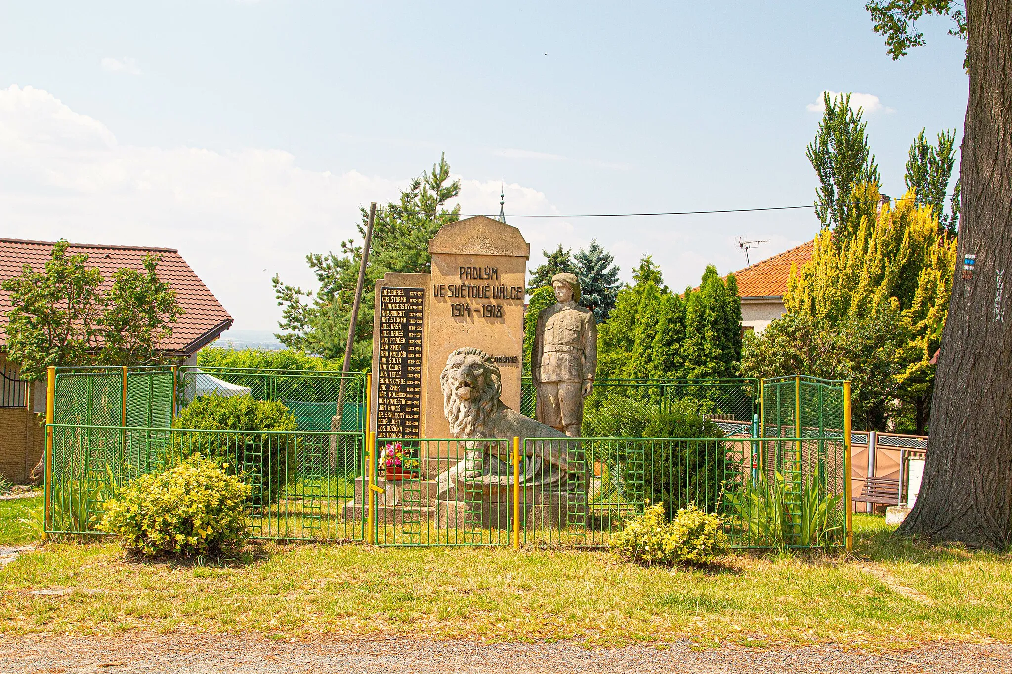 Photo showing: pomník padlým v obci Semtěš, okres Kutná Hora