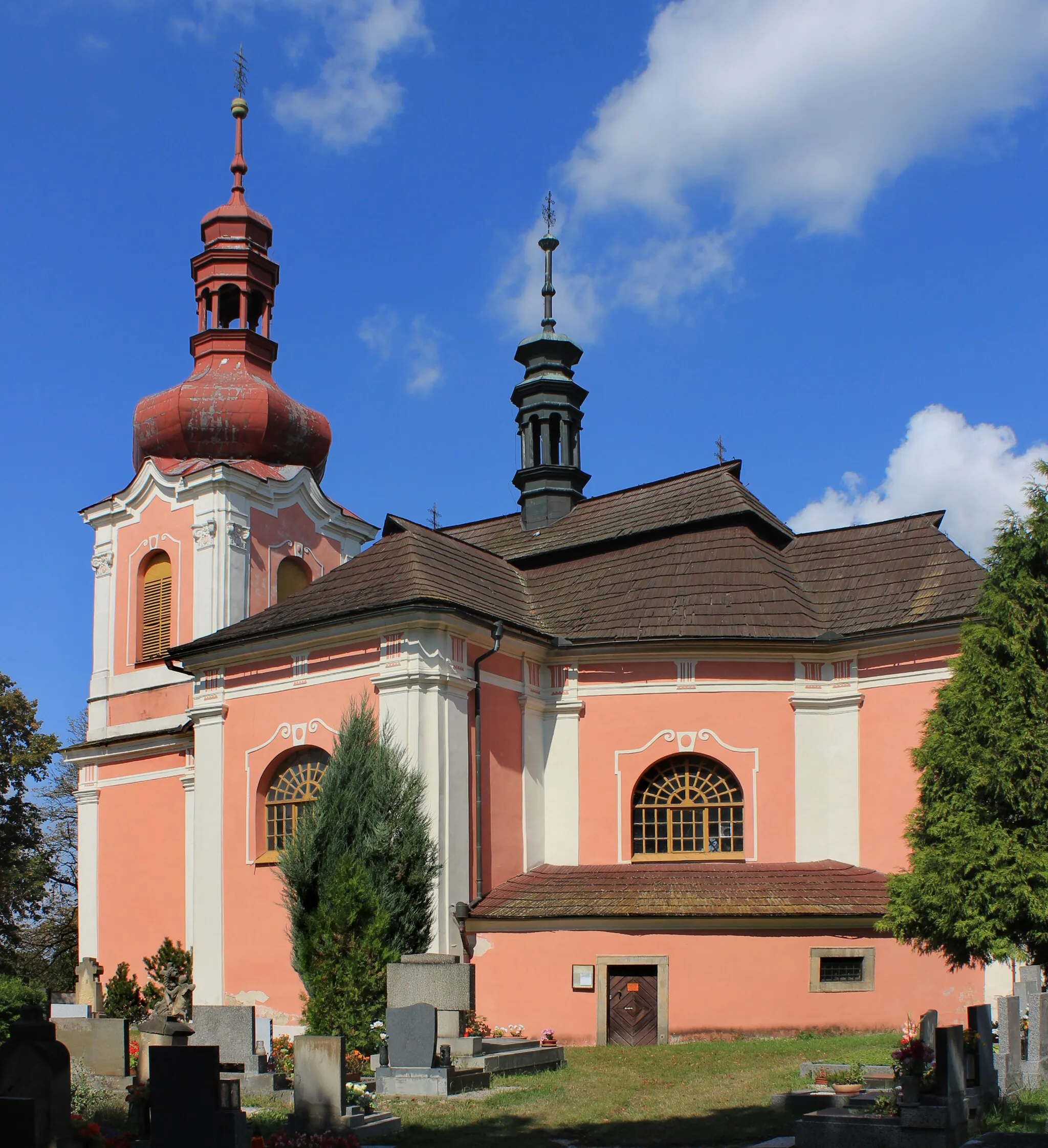 Photo showing: Church of the Annunciation in Dymokury, Czech Republic.