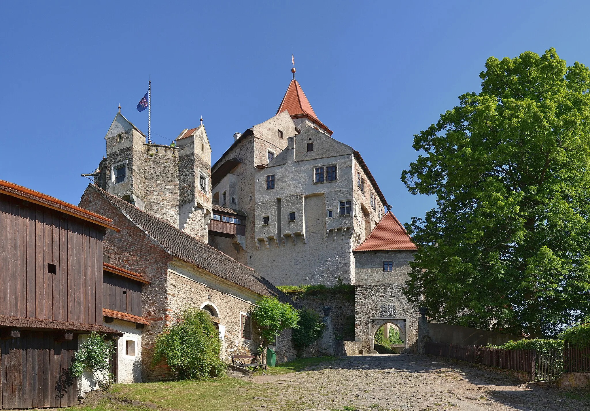 Photo showing: Castle Pernštejn (Pernstein), Moravia