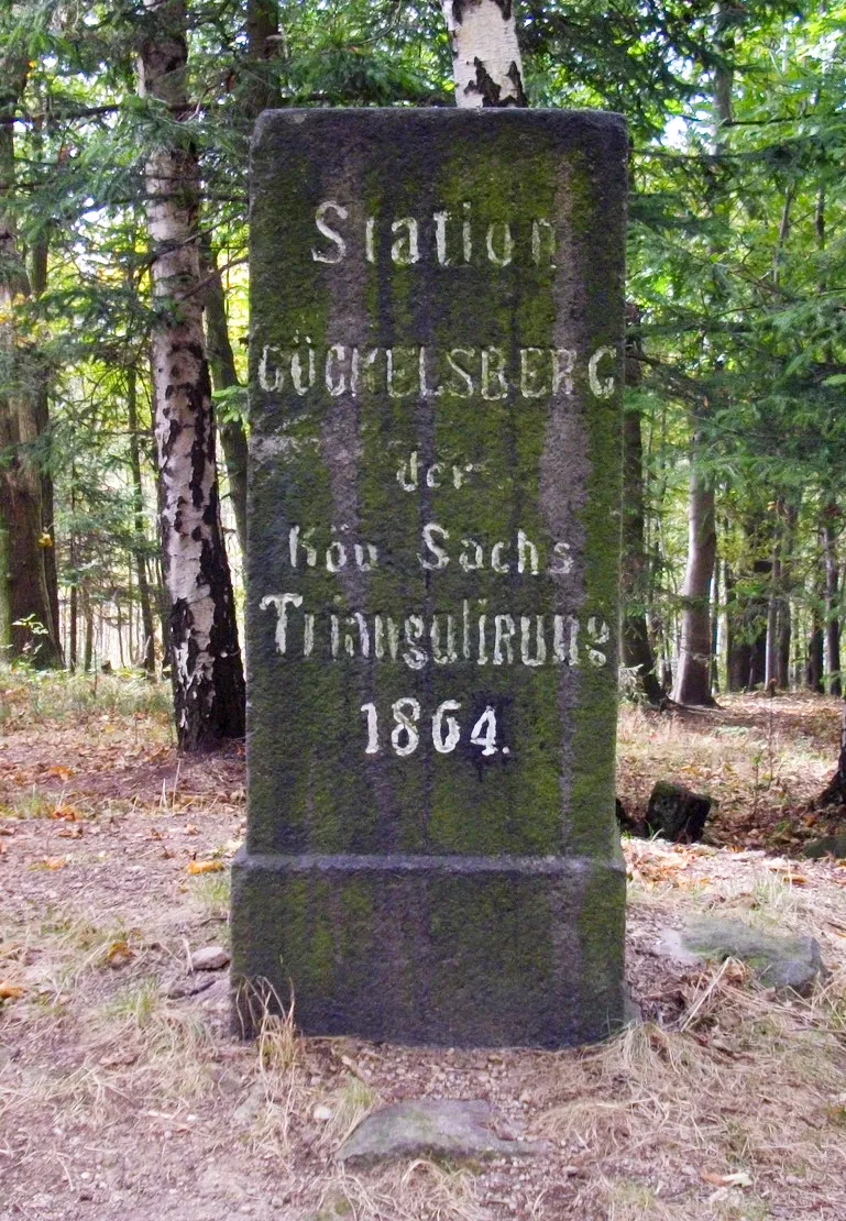 Photo showing: Königlich-Sächsische Triangulation Station 38 Gückelsberg Vermessungspunkt II. Ordnung