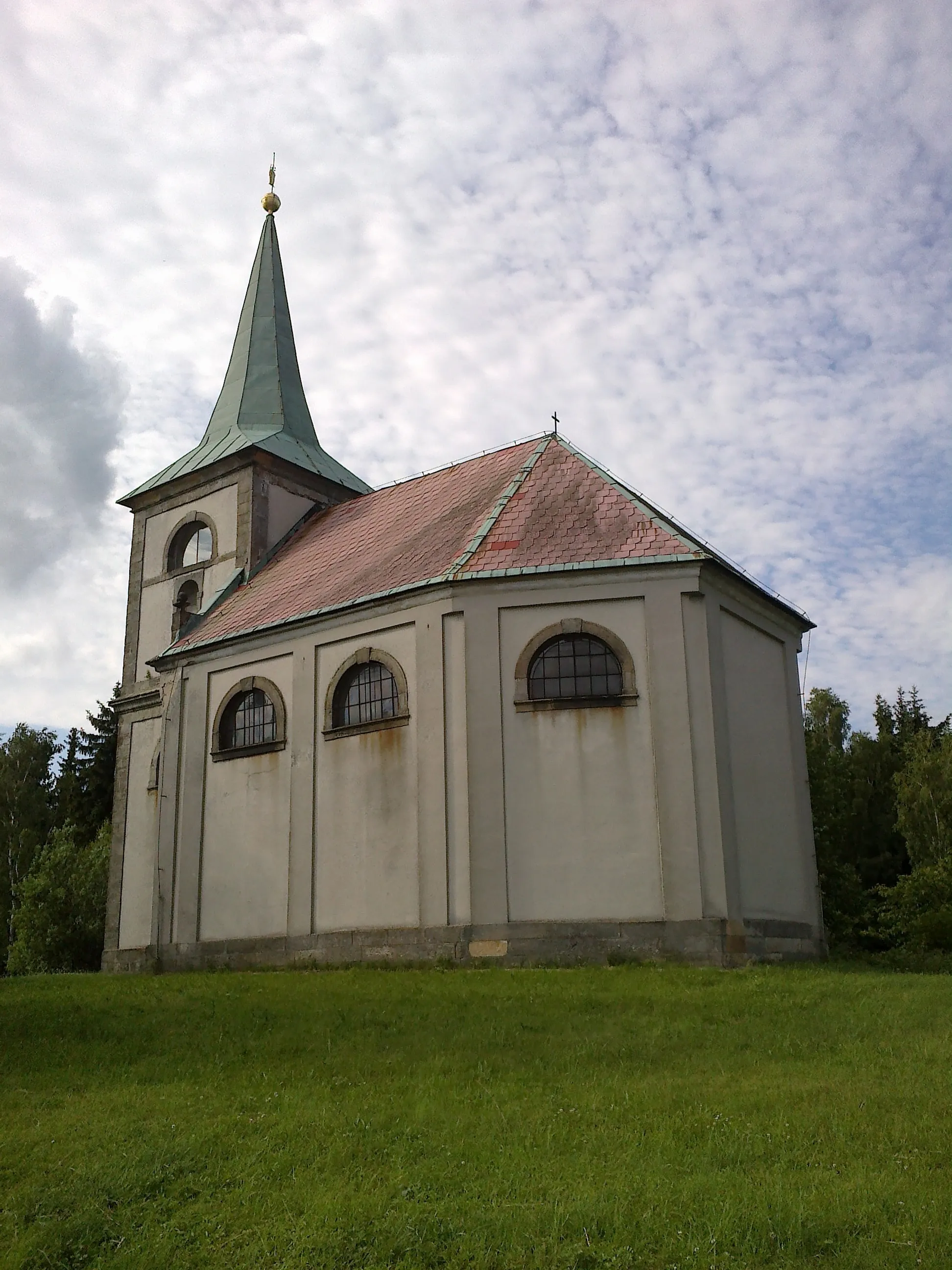 Photo showing: Zvičina - kostel sv. Jana Nepomuckého