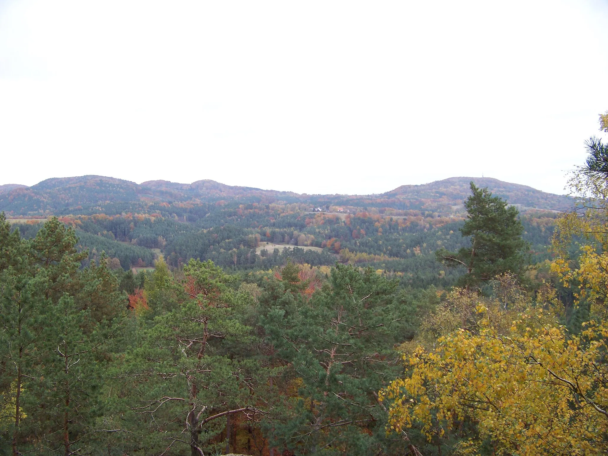 Photo showing: Mšeno, Mělník District, Central Bohemian Region, the Czech Republic. Landscape protected area of Kokořín. Vyhlídky, a view point.