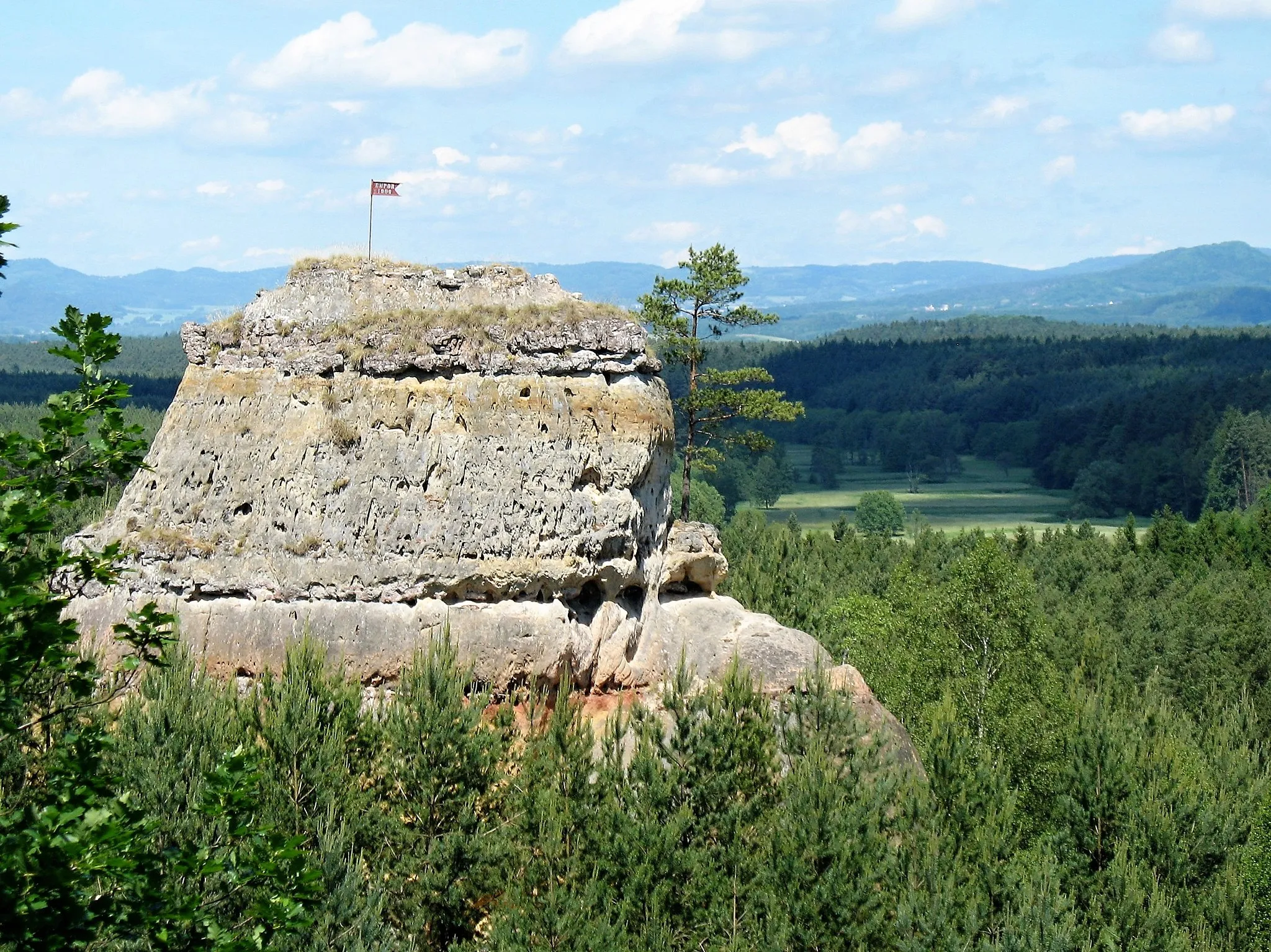 Photo showing: Skalní věž Tvarožník v Hradčanských stěnách