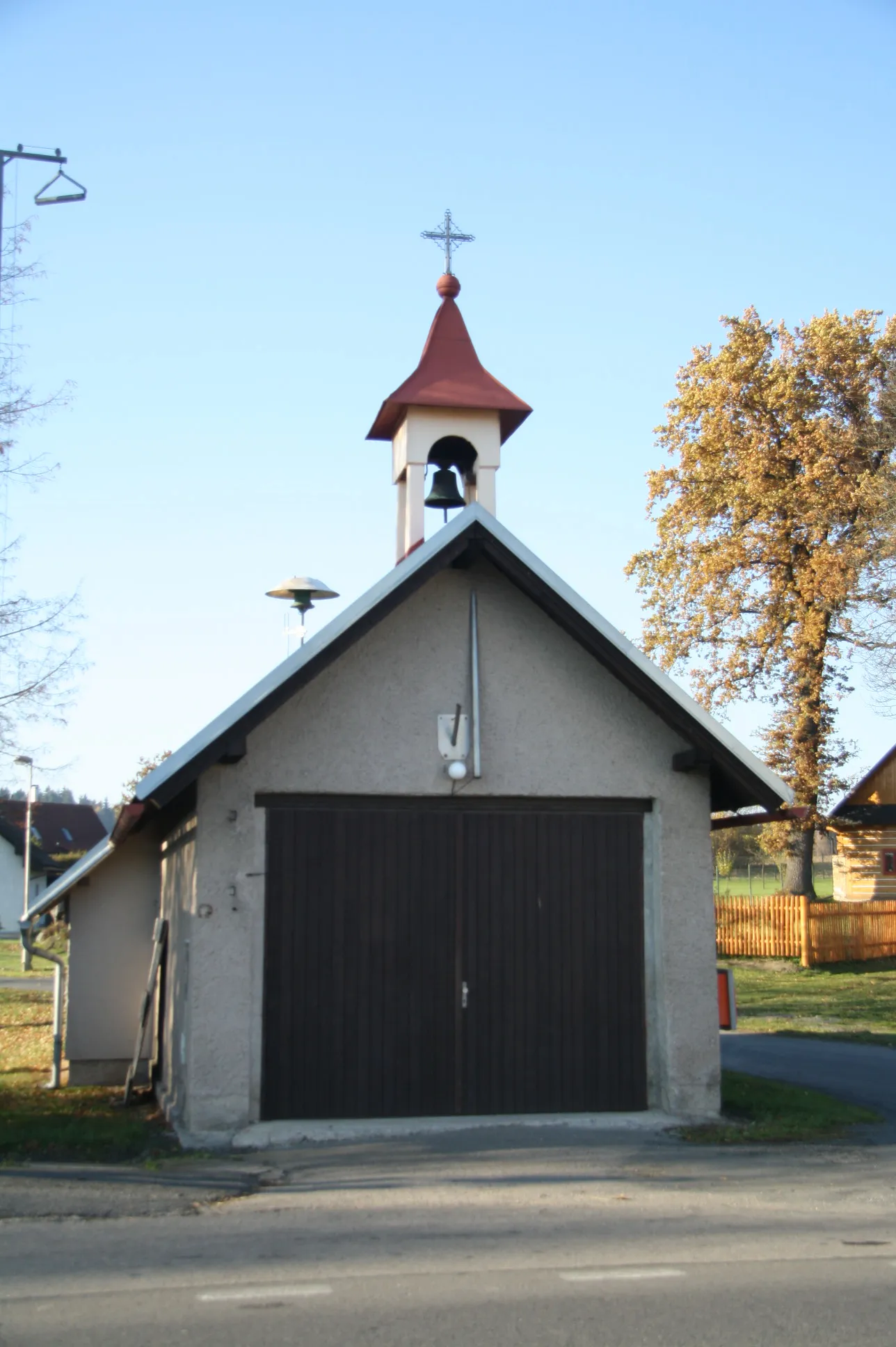 Photo showing: Detail of Bell tower in Údavy, Ždírec nad Sázavou, Havlíčkův Brod district.