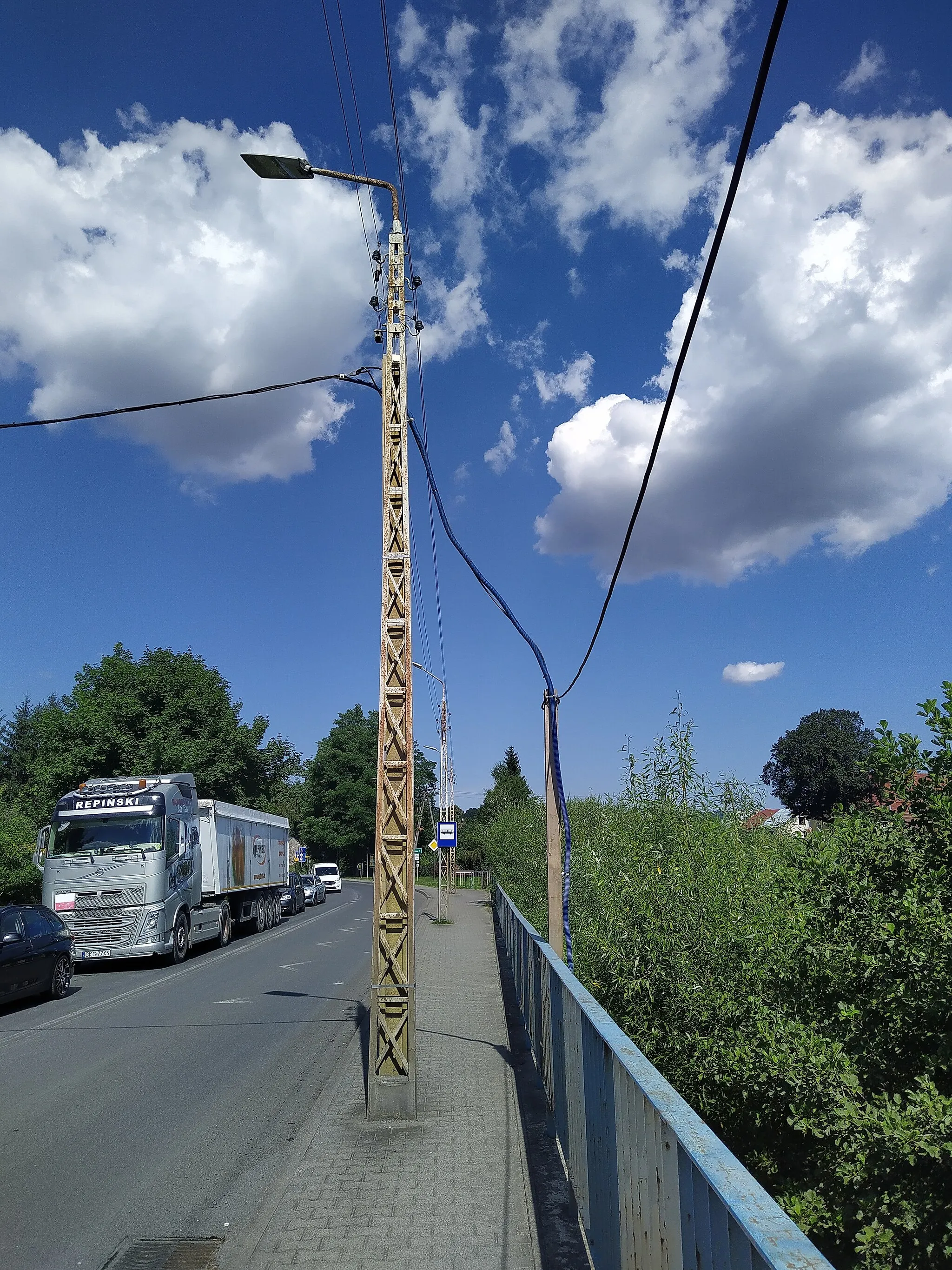 Photo showing: Old utility pole in Lesna