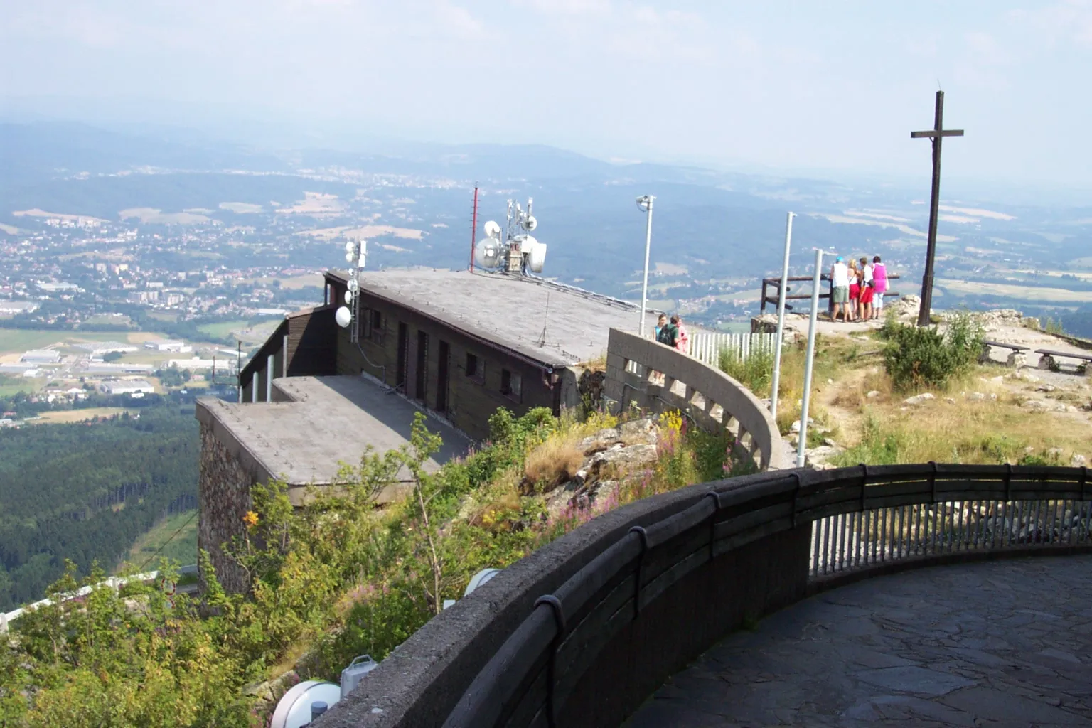 Photo showing: Upper station of Ještěd cable car, CZ