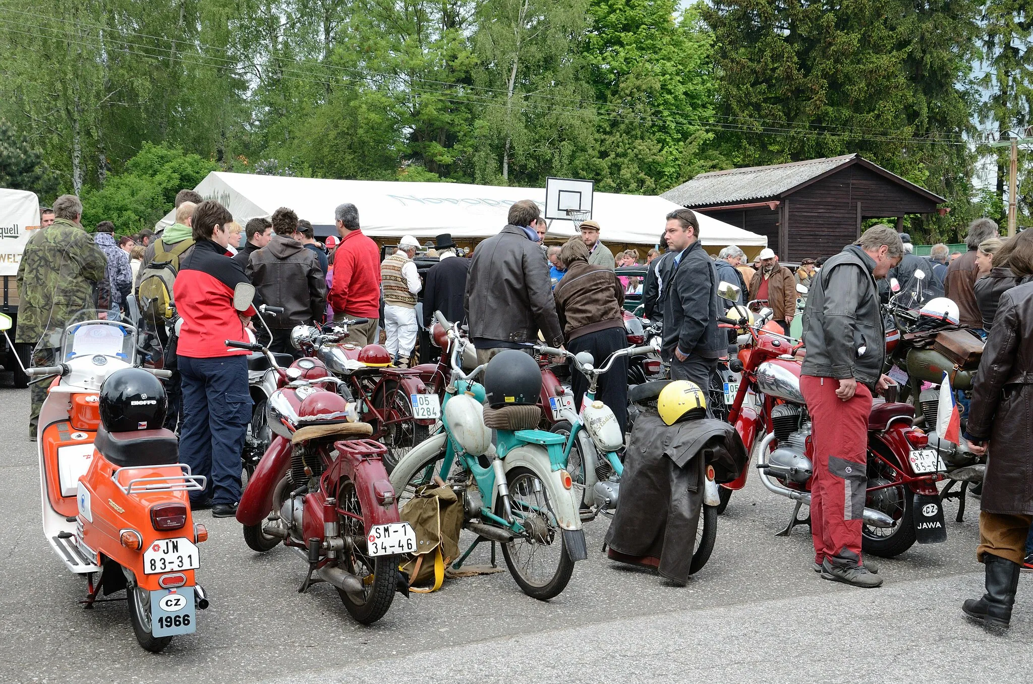 Photo showing: Pravidelný sjezd veteránistů „Studenecké míle“ pořádaný v obci Studenec (25. 5. 2013)