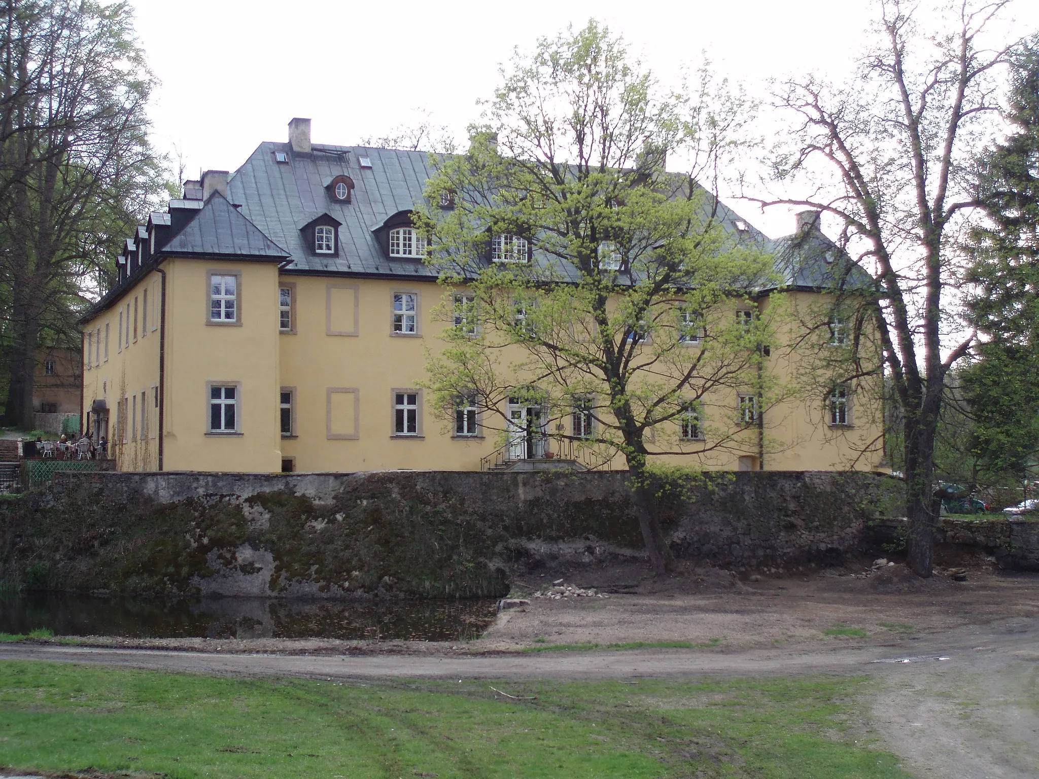 Photo showing: Staniszów 100 - Pałac z oranżerią, obecnie hotel z restauracją