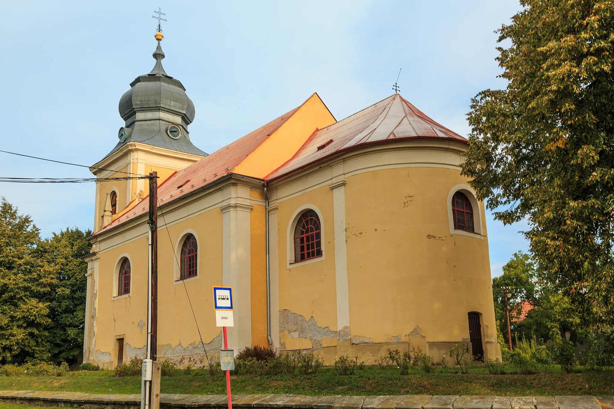 Photo showing: Běrunice kostel

This file was created as a part of the photographic program of Wikimedia Czech Republic. Project: Foto českých obcí The program supports Wikimedia Commons photographers in the Czech Republic.