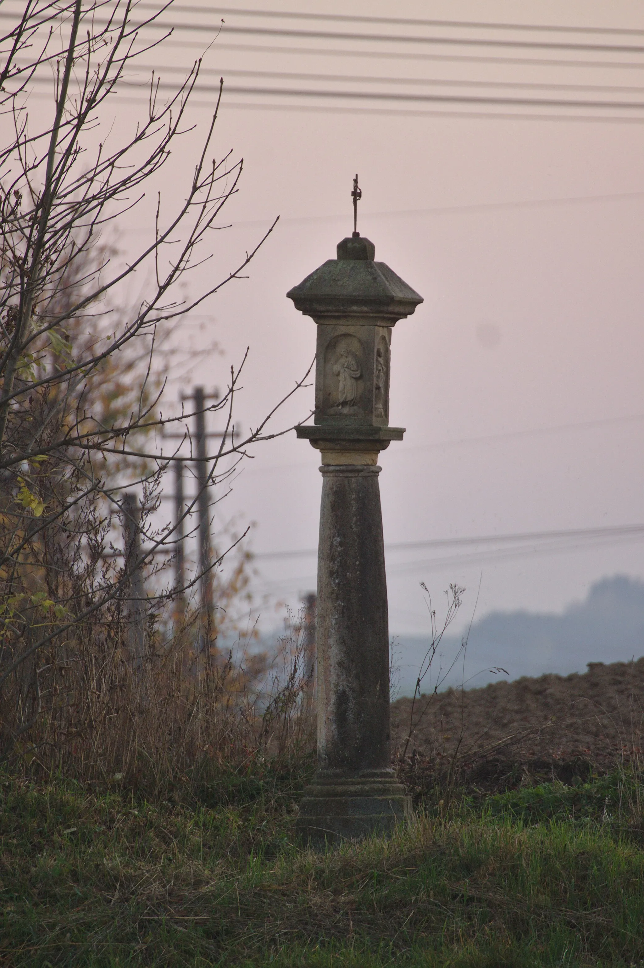 Photo showing: Boží muka ve vesnici Hynčina v Olomouckém kraji