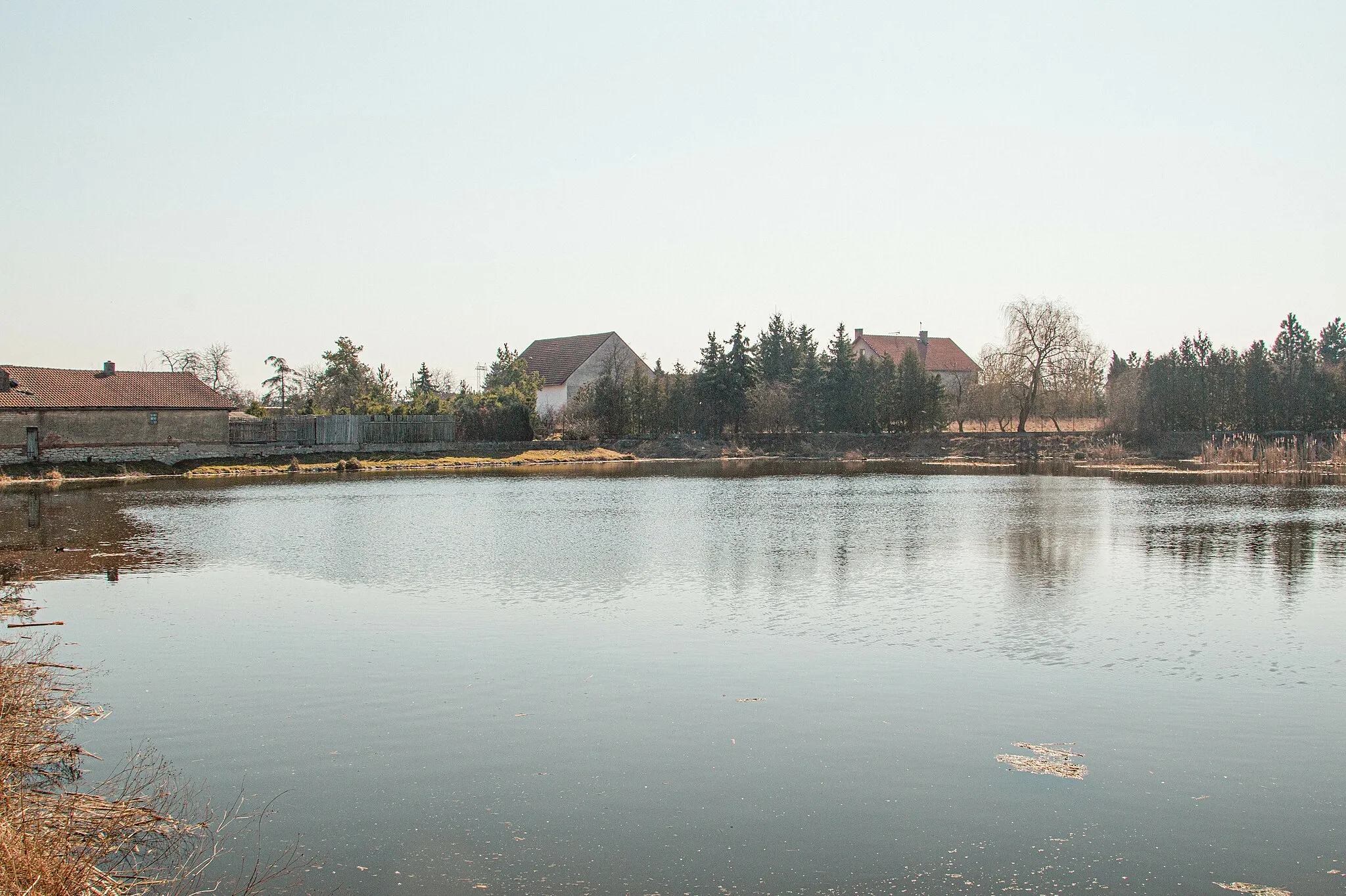 Photo showing: Kateřinský rybník v obci Svatá Kateřina