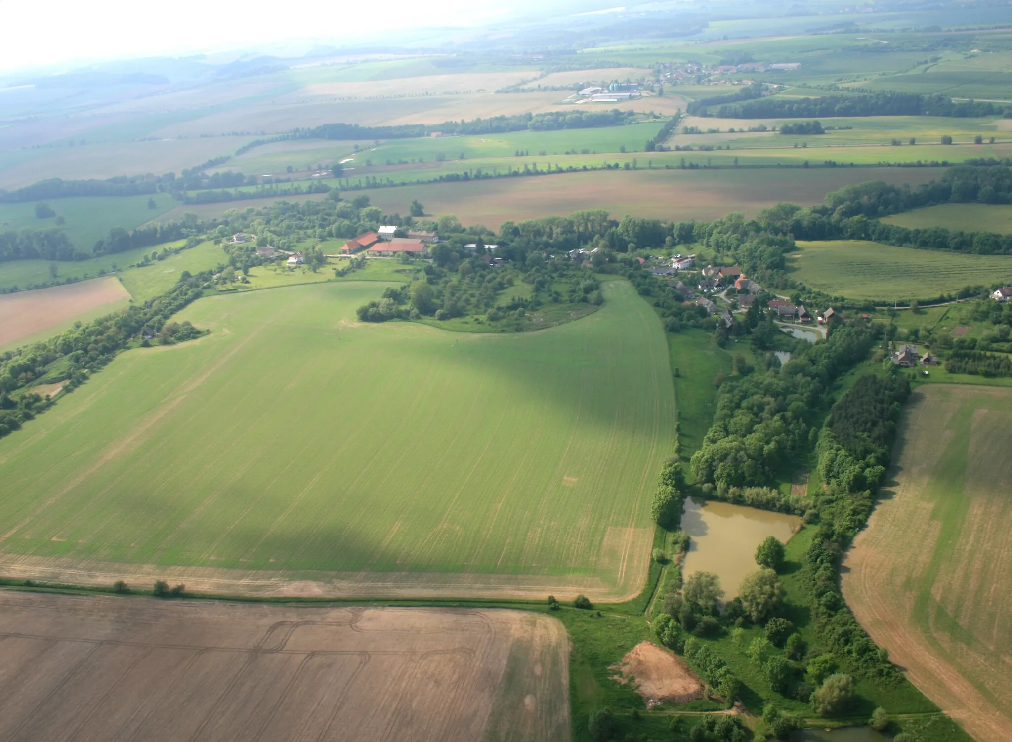 Photo showing: Village Doubravice u České Skalice, part of Rychnovek from air, eastern Bohemia, Czech Republic