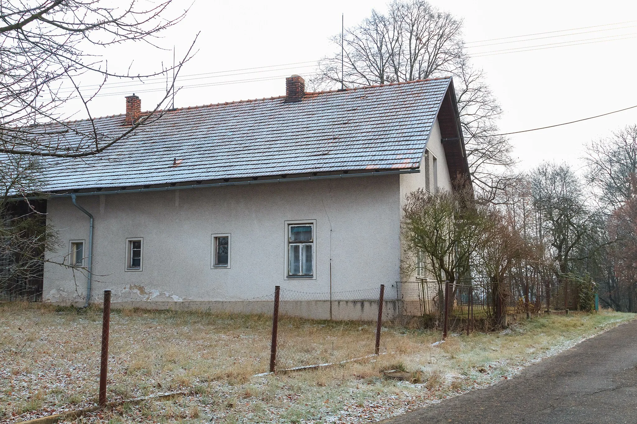 Photo showing: Paseky u Ledské - čp. 2

This file was created as a part of the photographic program of Wikimedia Czech Republic. Project: Foto českých obcí The program supports Wikimedia Commons photographers in the Czech Republic.