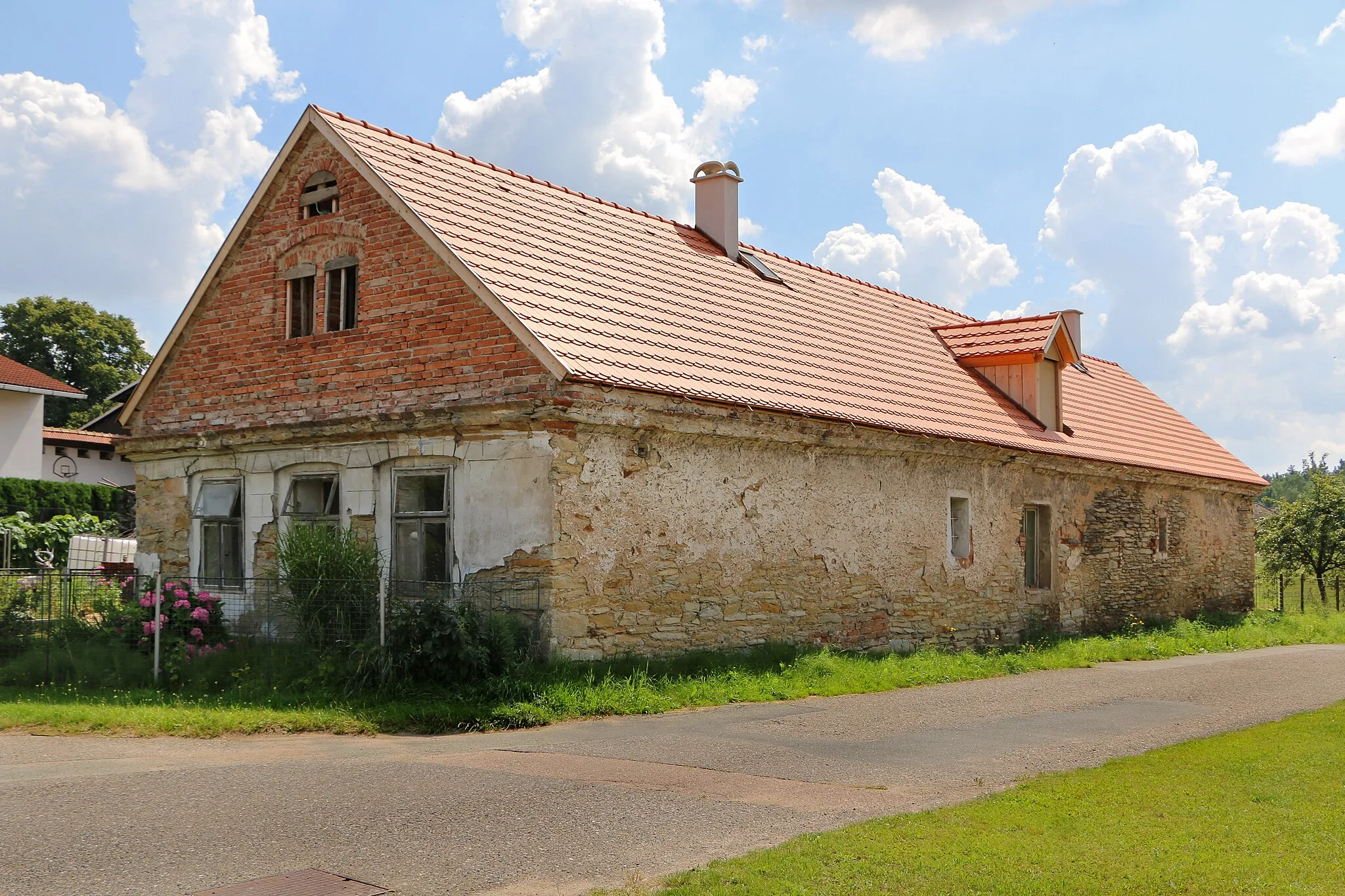 Photo showing: Protected house No 13 in Křivice, part of Týniště nad Orlicí, Czech Republic.