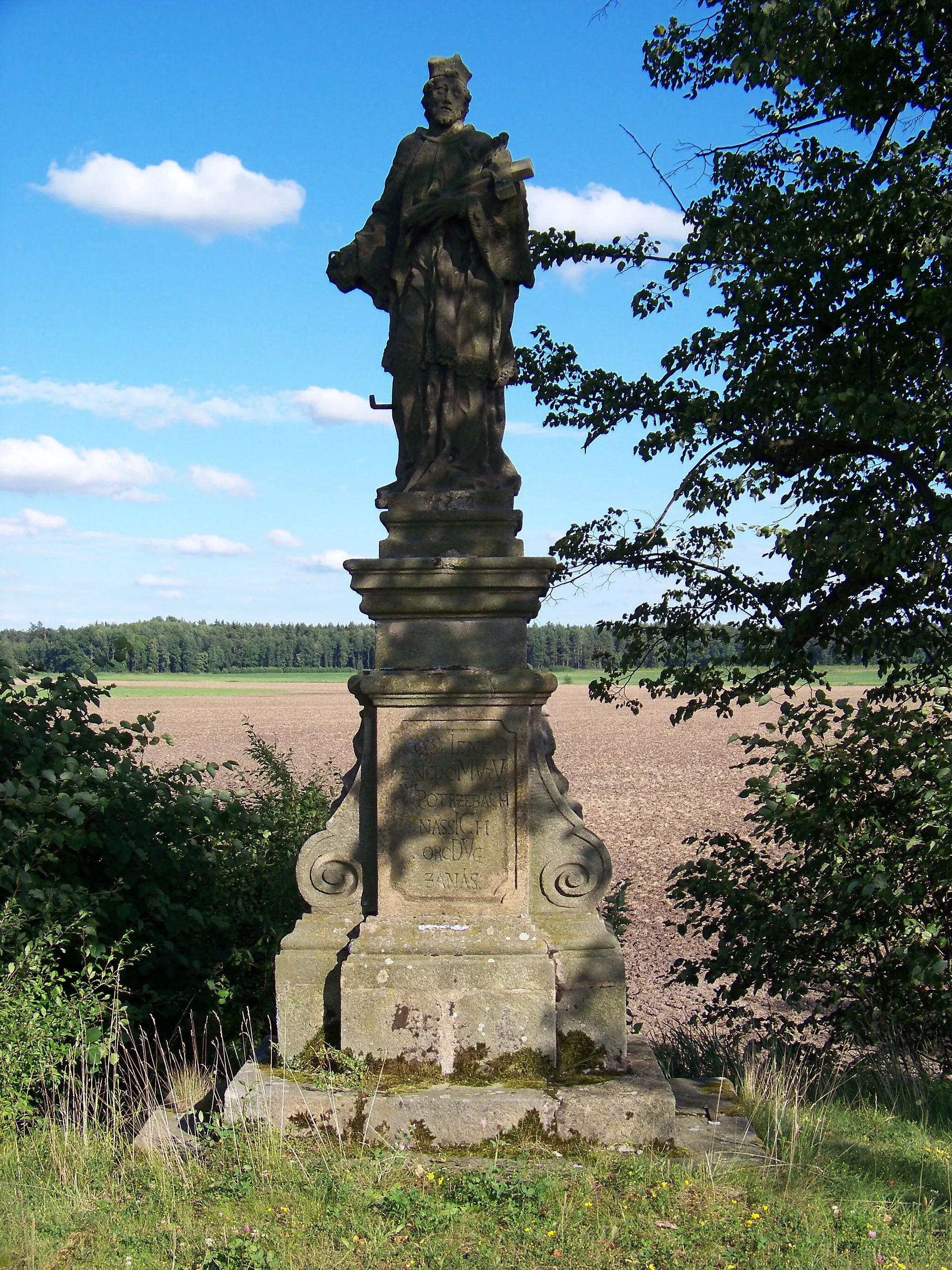 Photo showing: Horní Jelení-Dolní Jelení, Pardubice District, Pardubice Region, the Czech Republic. Statue of Saint John of Nepomuk.