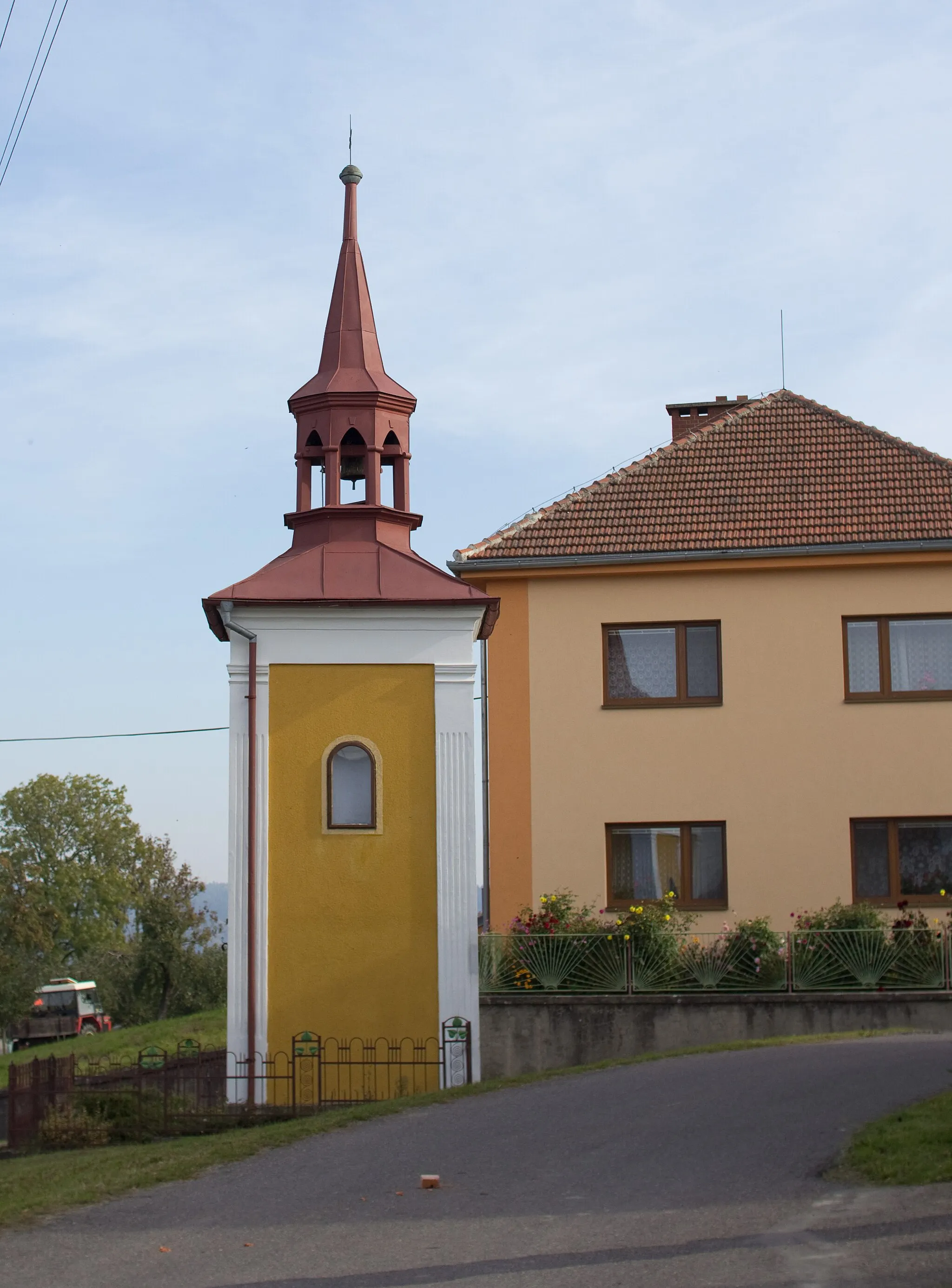 Photo showing: Chaple, Rájec, Borovnice, Rychnov nad Kněžnou District, Hradec Králové Region