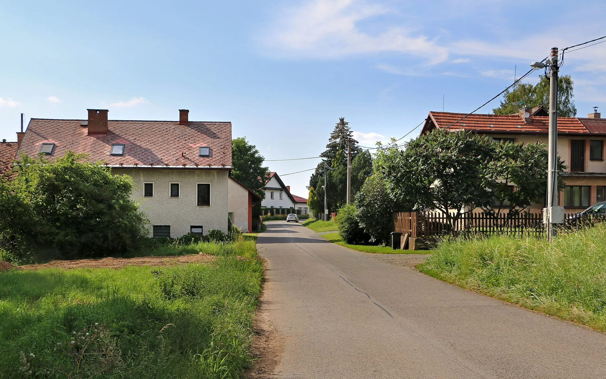 Photo showing: Main street in Kamenice, part of Dobré, Czech Republic.