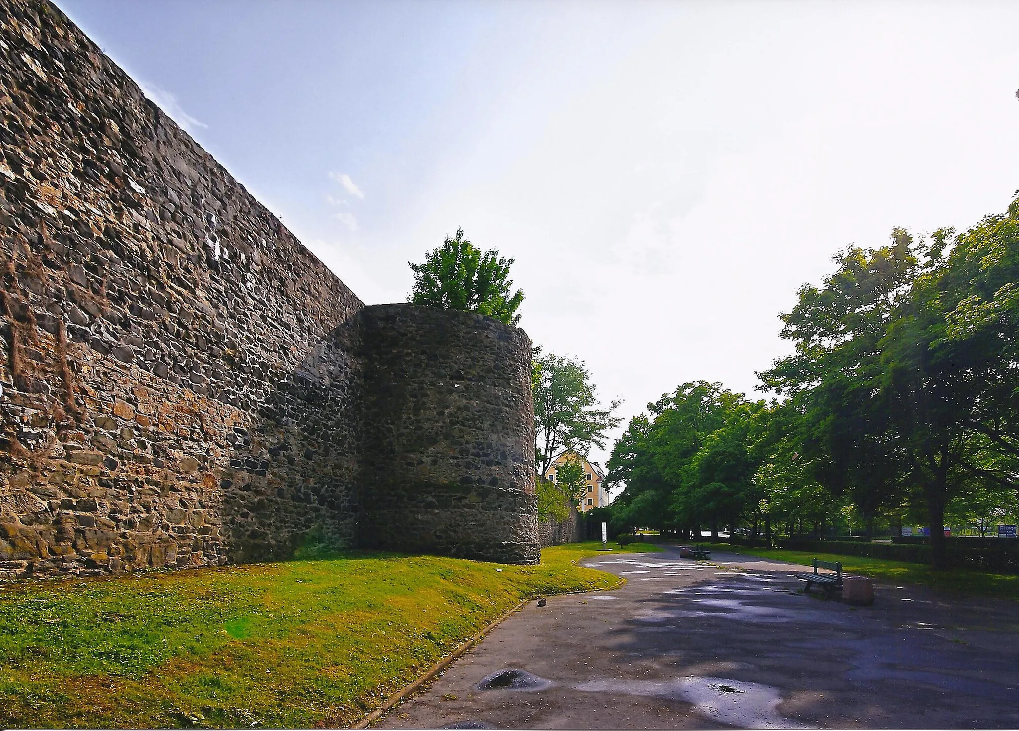 Photo showing: Lubańskie mury obronne