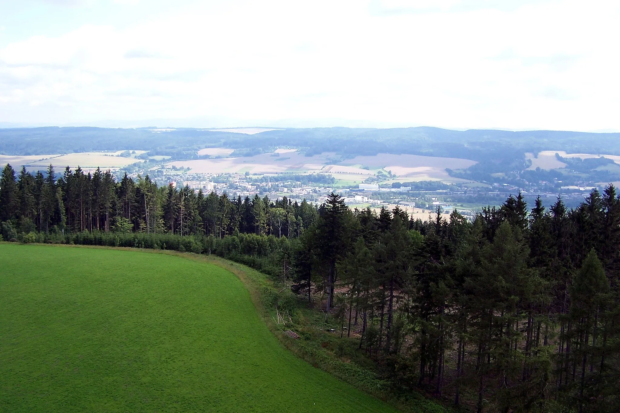 Photo showing: Česká Třebová from the Observation tower Kozlovský kopec.