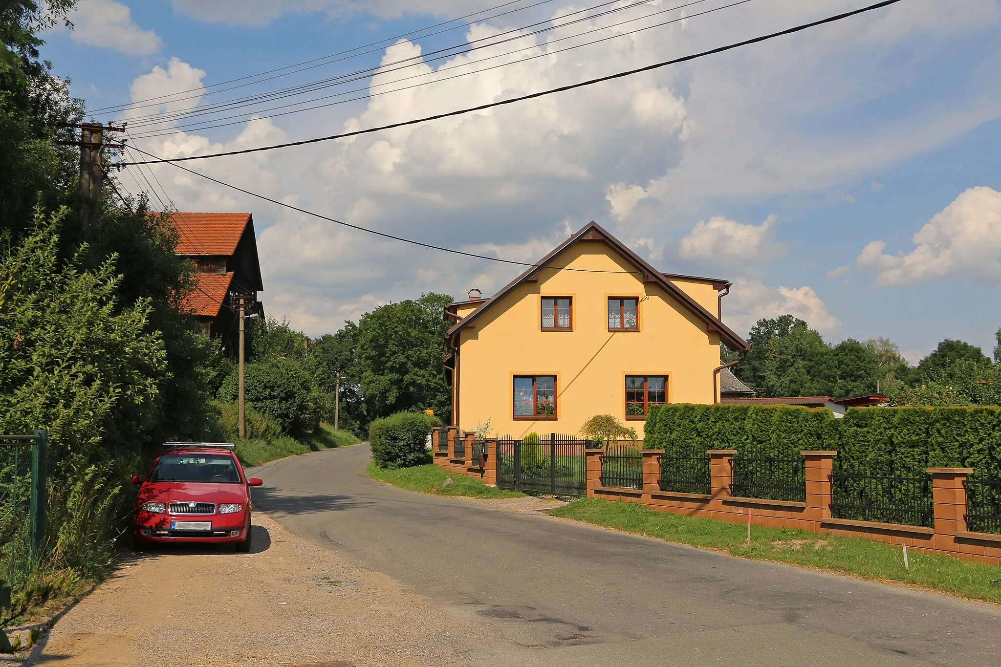 Photo showing: Main street in Hoděčín, part of Olešnice, Czech Republic.