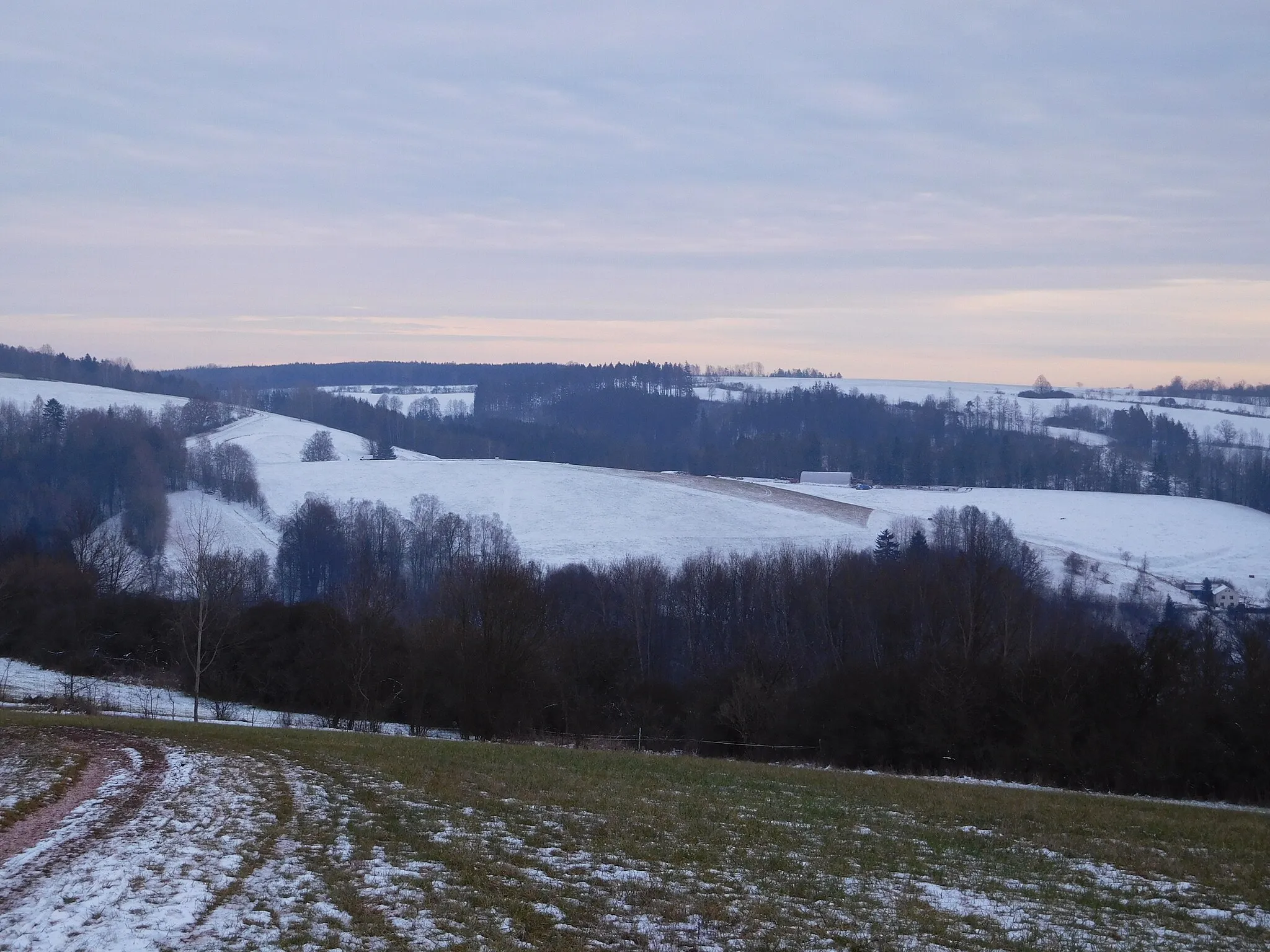 Photo showing: Rudník - pohled na Soví vrch z Pastviny