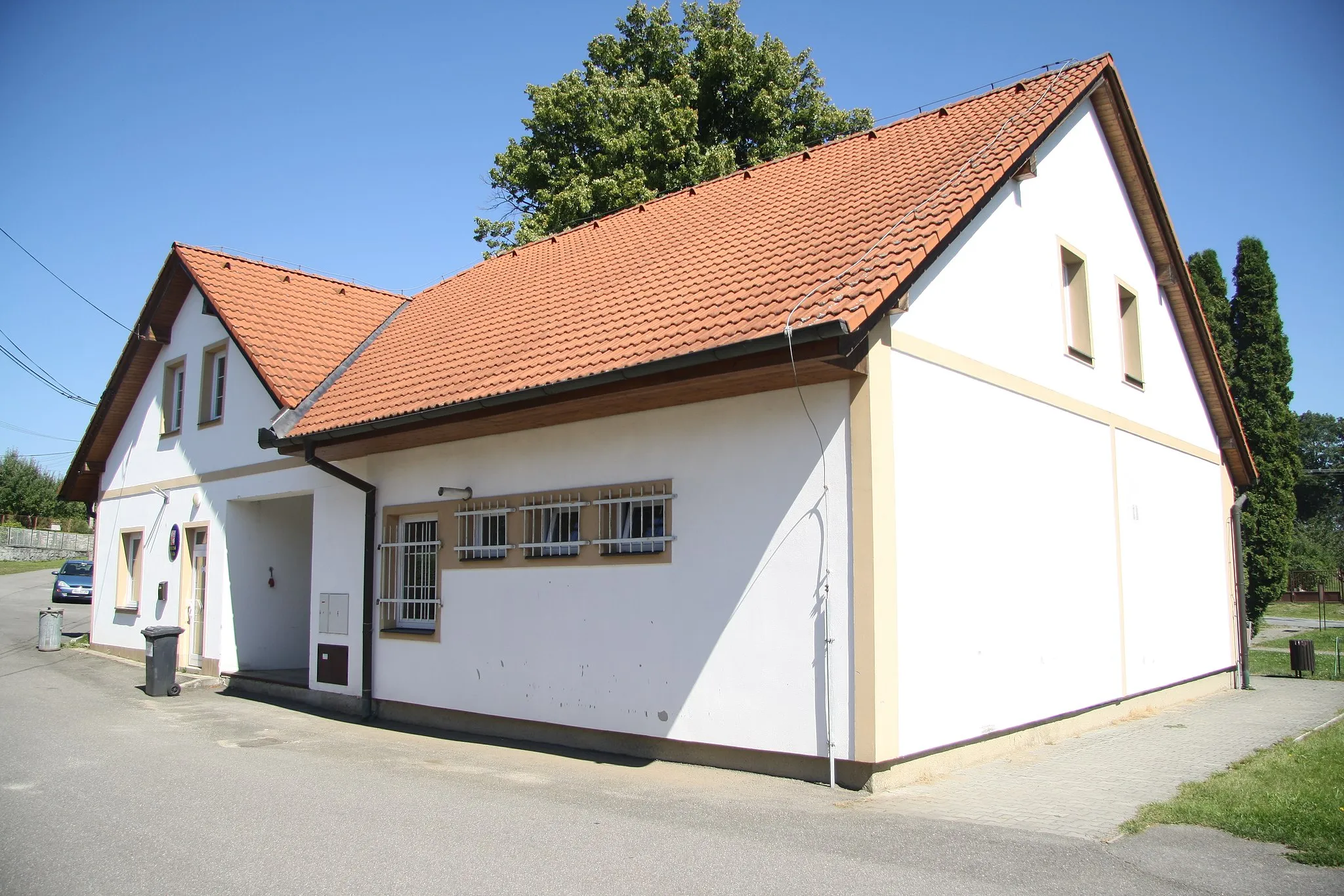 Photo showing: Municipal office in Březí nad Oslavou, Žďár nad Sázavou District.