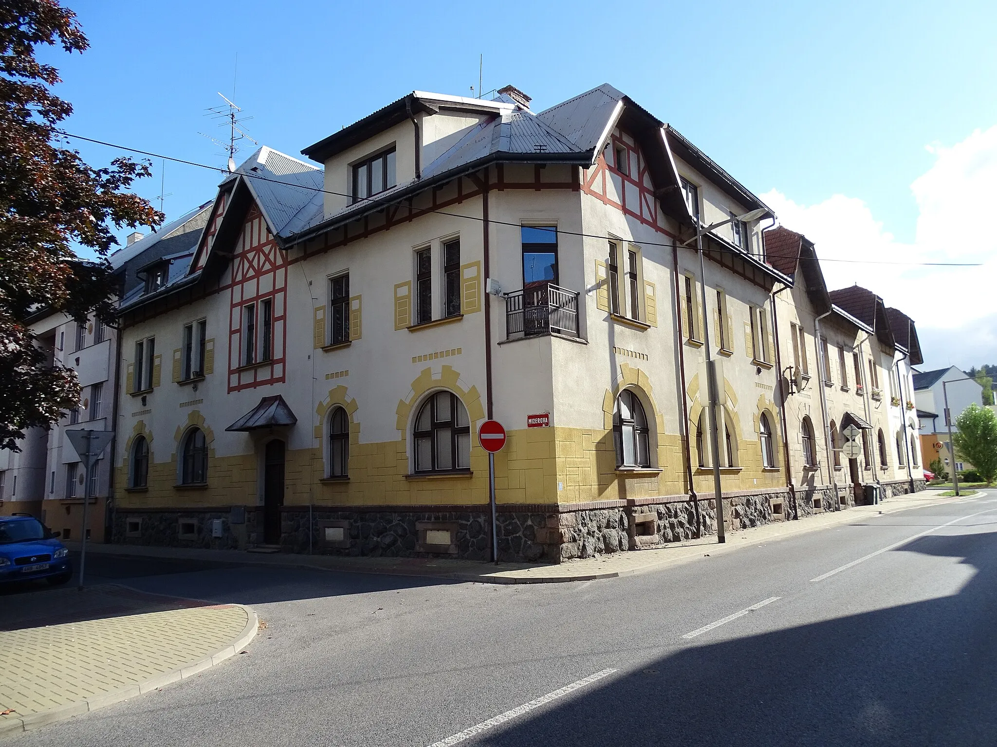 Photo showing: Semily, Semily District, Liberec Region, Czechia. Tyršova street, Mizerova 441.