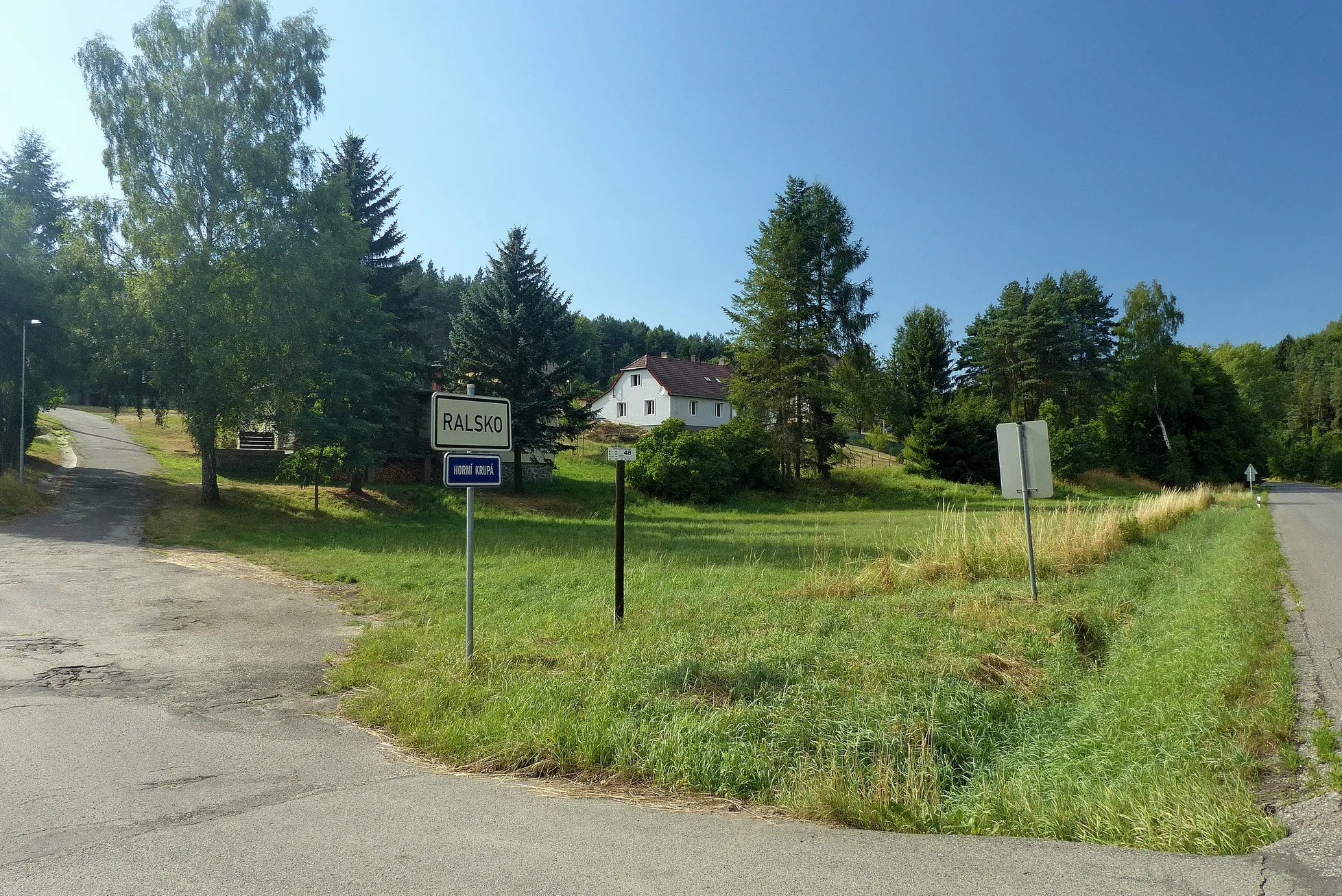 Photo showing: Horní Krupá (Ralsko) od silnice II/268
