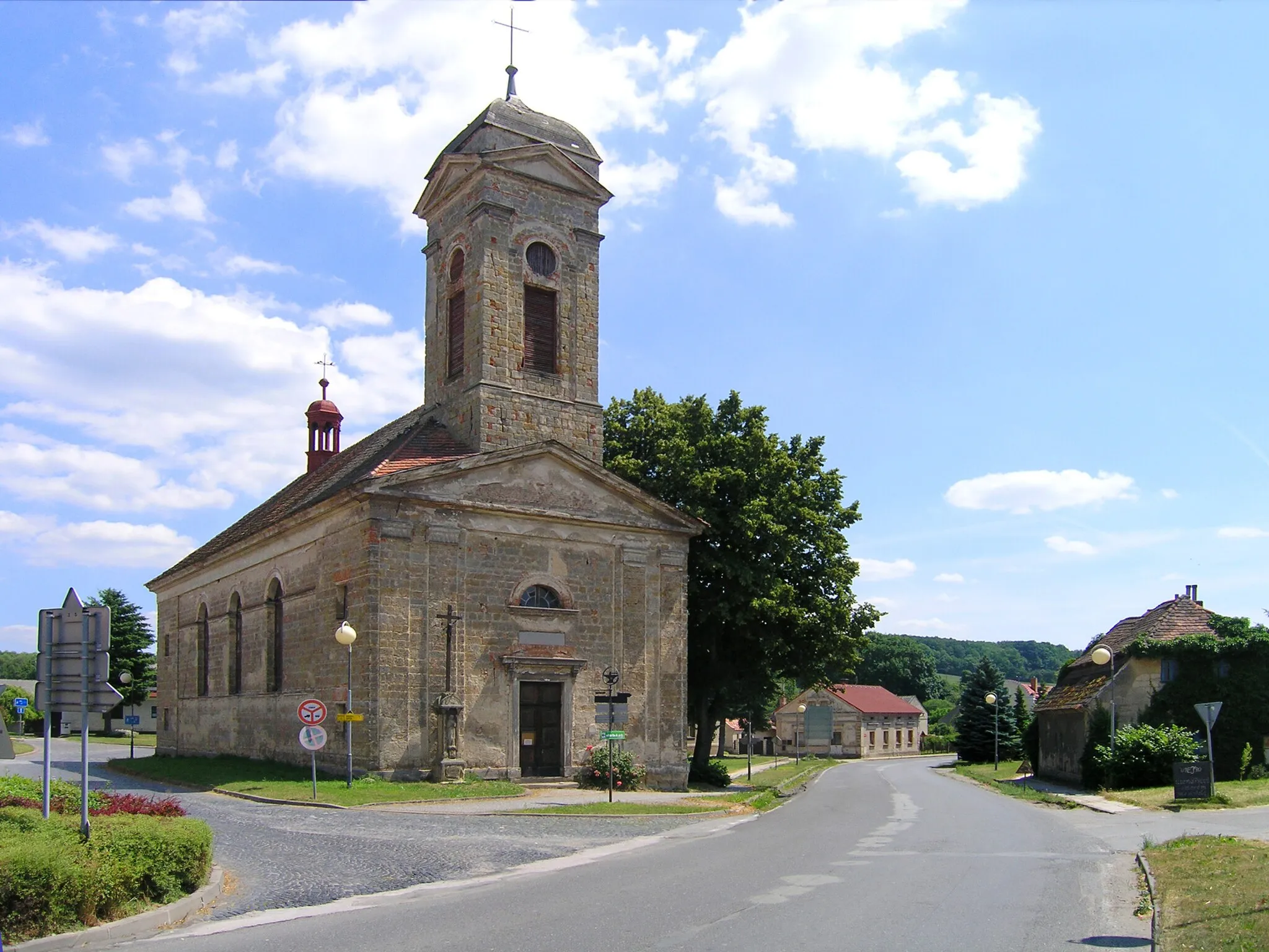 Photo showing: St Francis Seraphicus church in Kněžmost, Mladá Boleslav District, Czech Republic