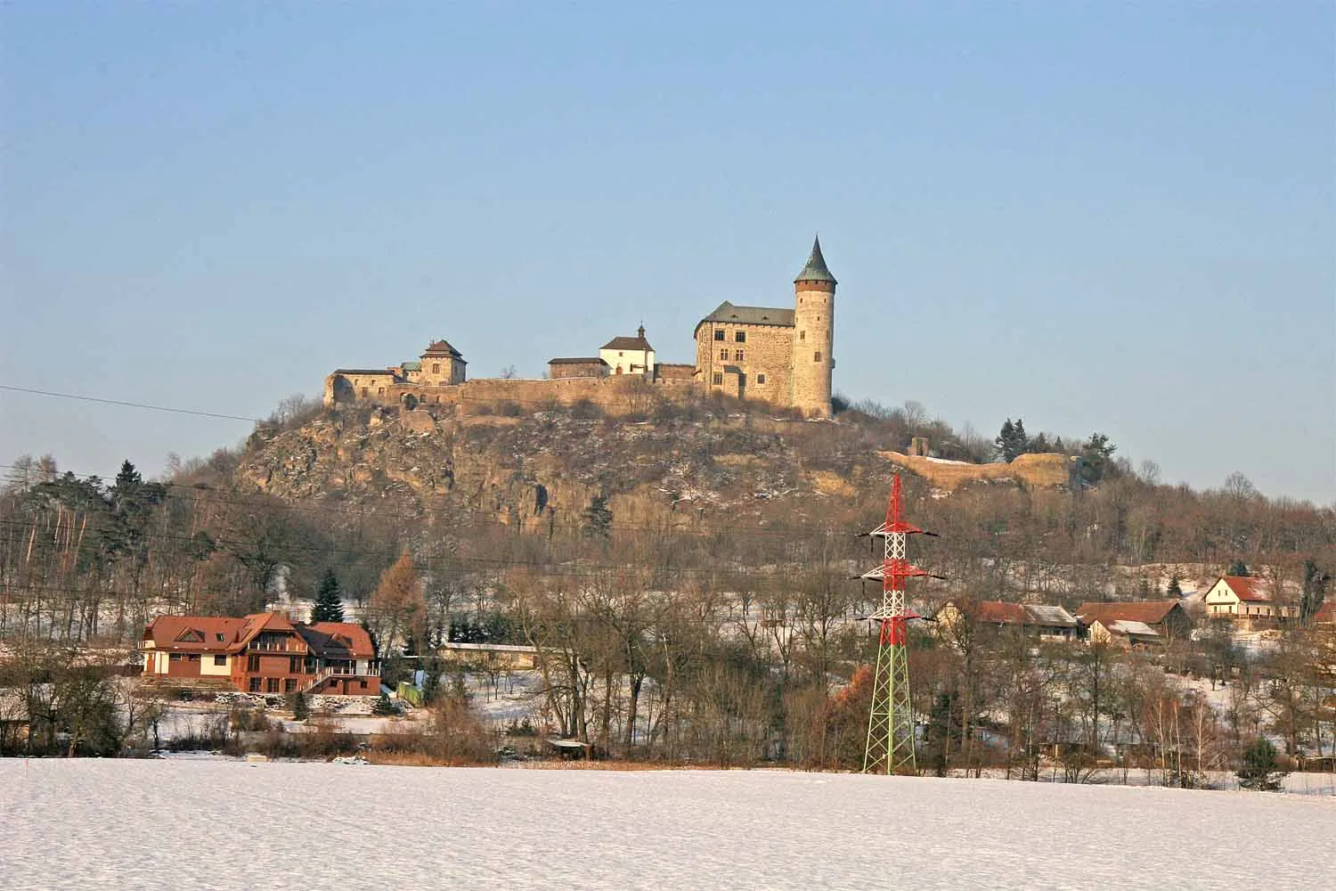 Photo showing: Kunětická hora Castle , 4 km north of Pardubice, Czech Republic