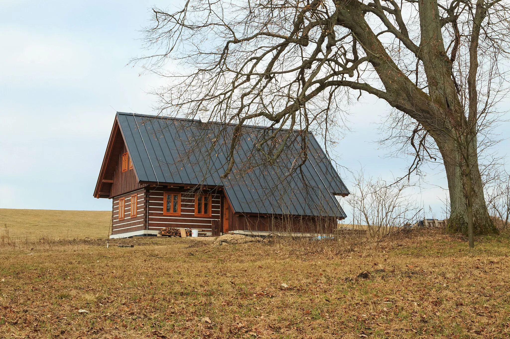 Photo showing: Rampuše - novostavba

This file was created as a part of the photographic program of Wikimedia Czech Republic. Project: Foto českých obcí The program supports Wikimedia Commons photographers in the Czech Republic.