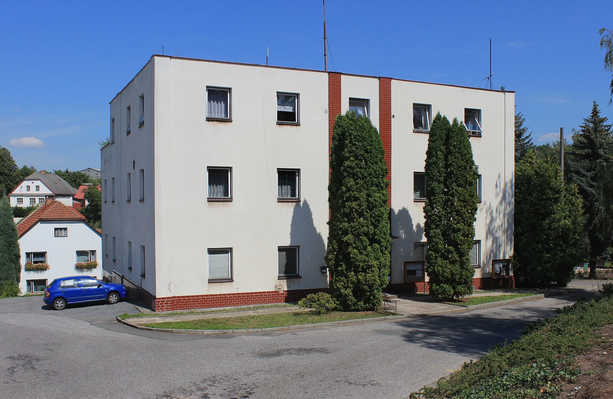 Photo showing: Municipal office in Němčice, Czech Republic.