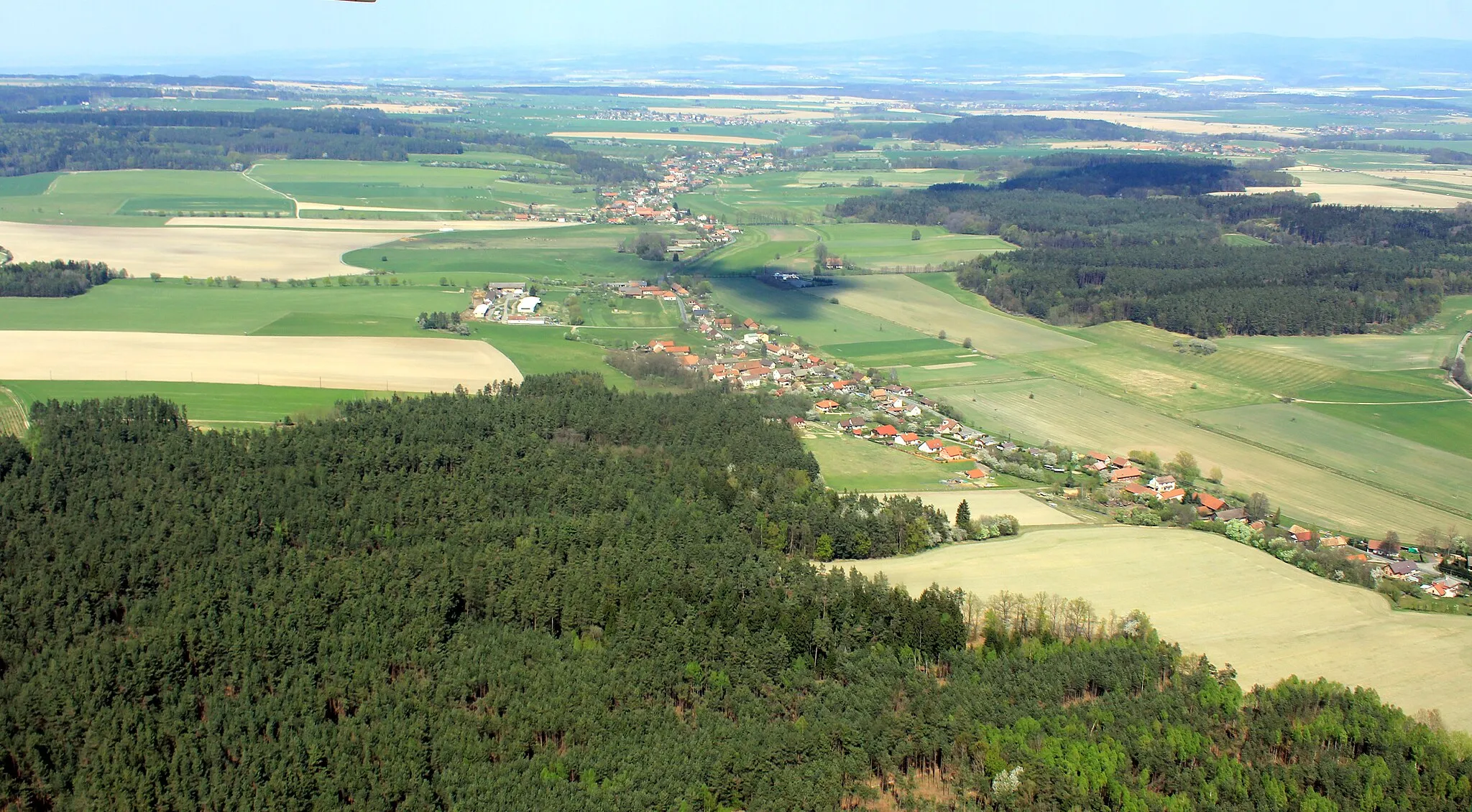 Photo showing: Village Olešnice in district of Rychnov nad Kněžnou from air, eastern Bohemia, Czech Republic