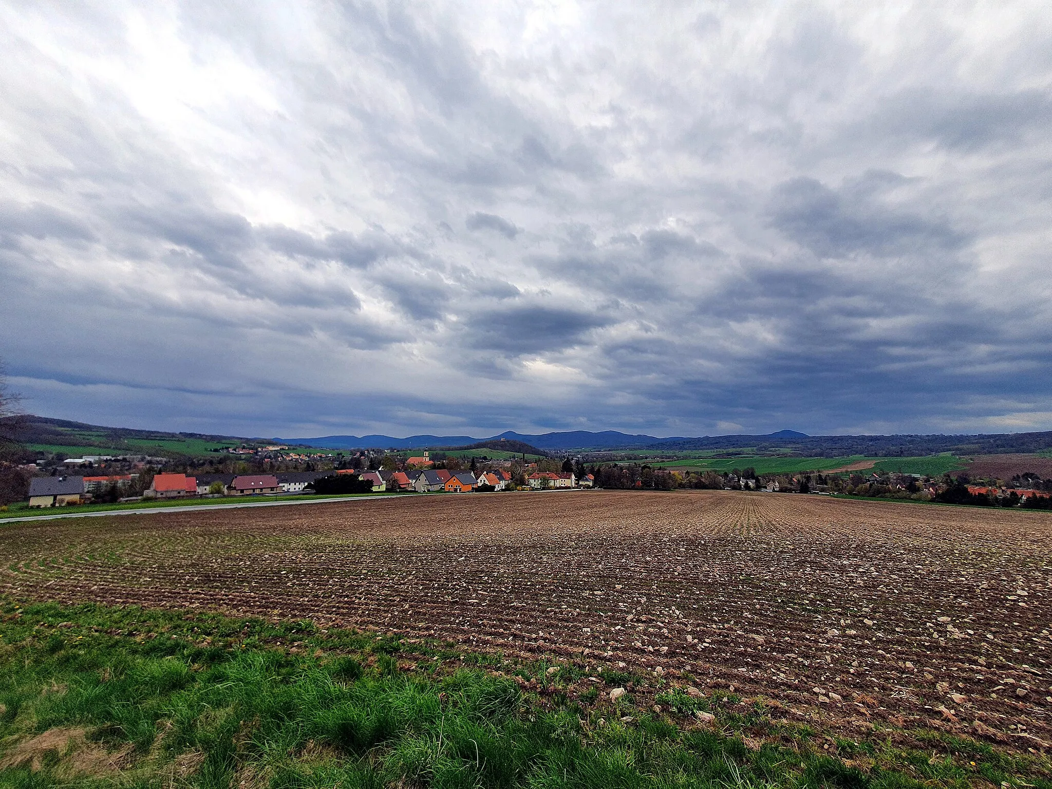 Photo showing: Blick vom Windmühlenberg (Seifhennersdorf) - Süd